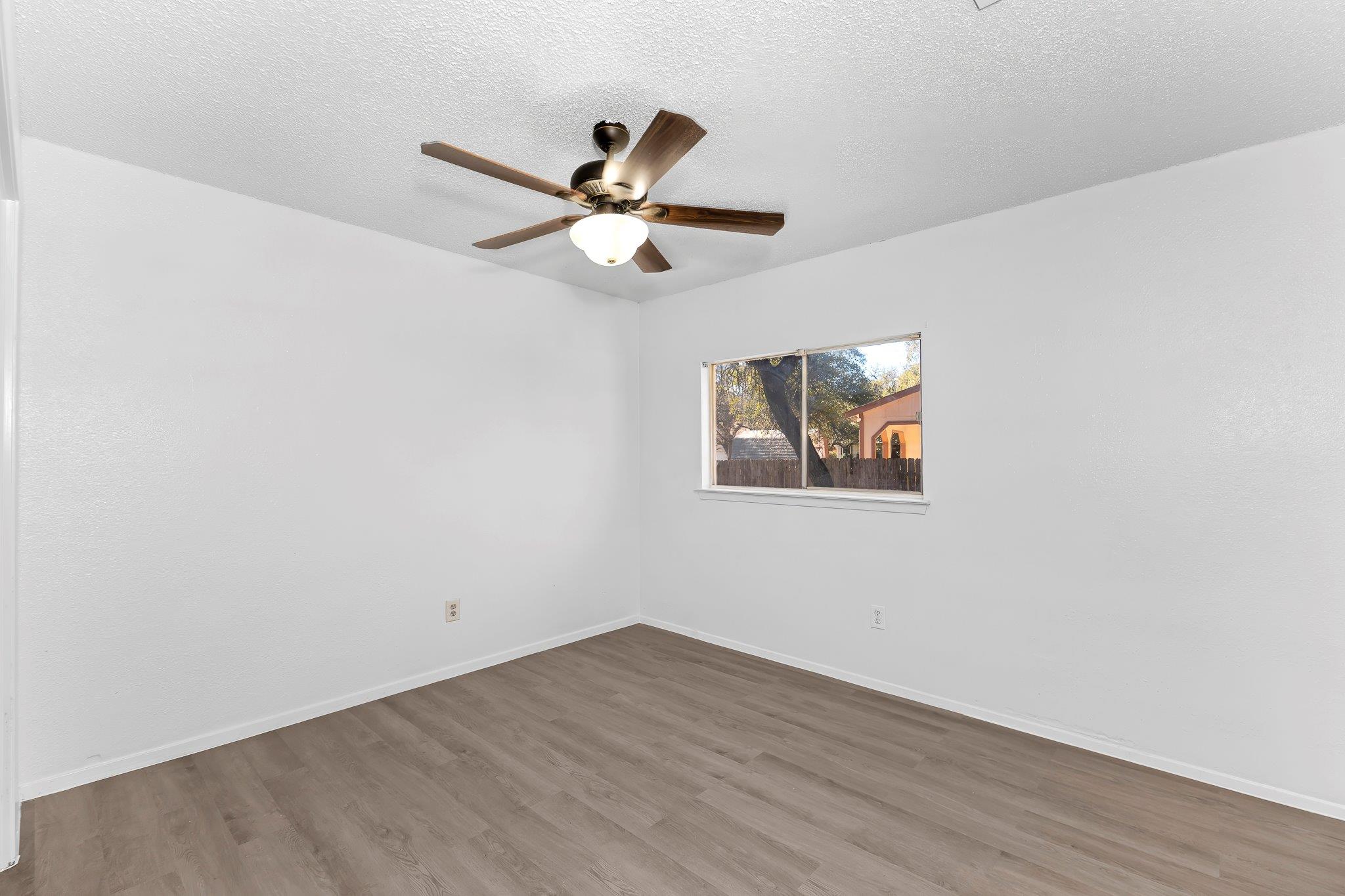 500 Honeysuckle Dr, Cedar Park, TX 78613