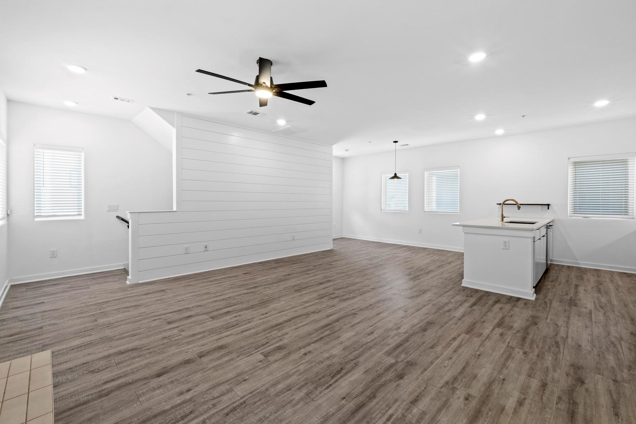 5924 S Congress Ave # 114S, Austin, TX 78745