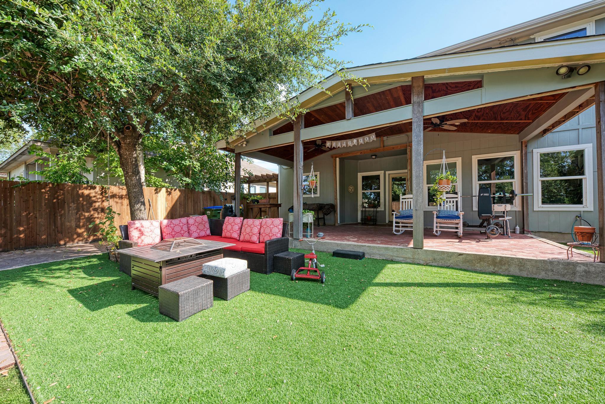 18024 Canopy Dr, Manor, TX 78653