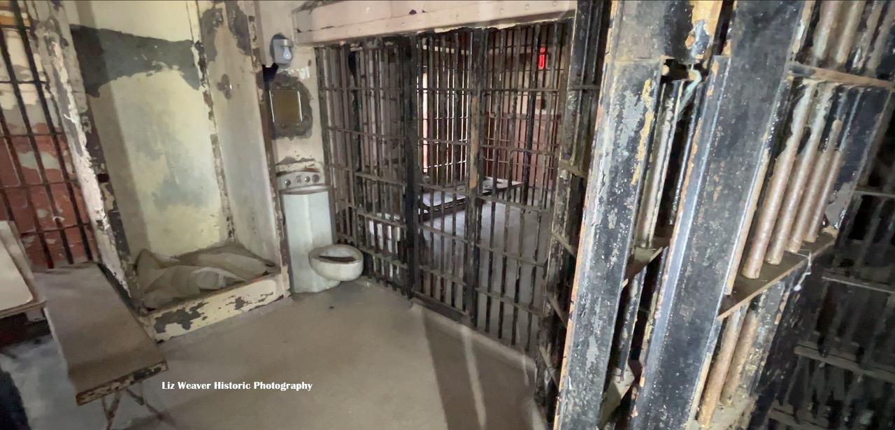 102 W 3rd St, Georgetown, TX 78626