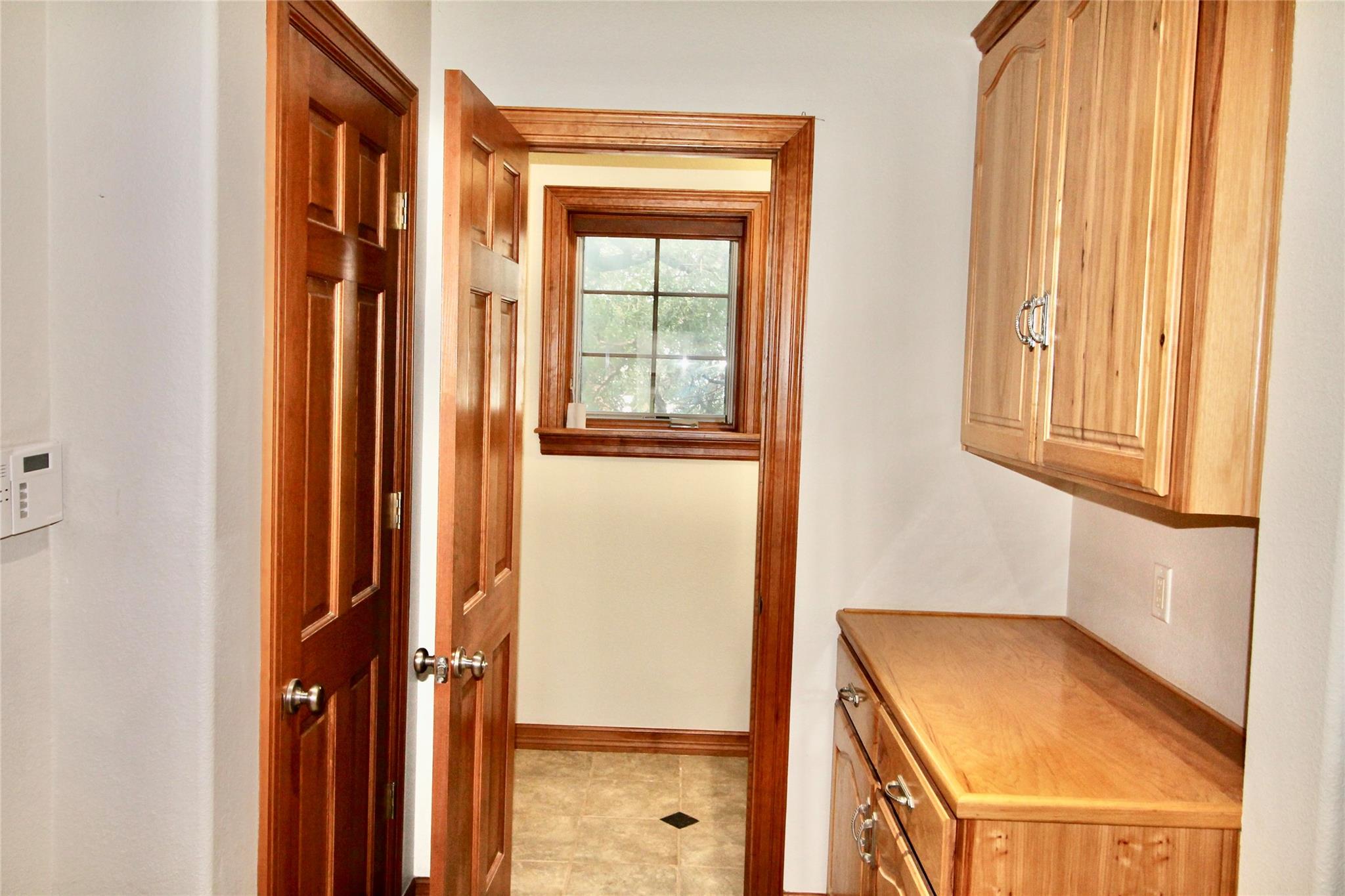 20704 E Lakeshore Dr, Spicewood, TX 78669