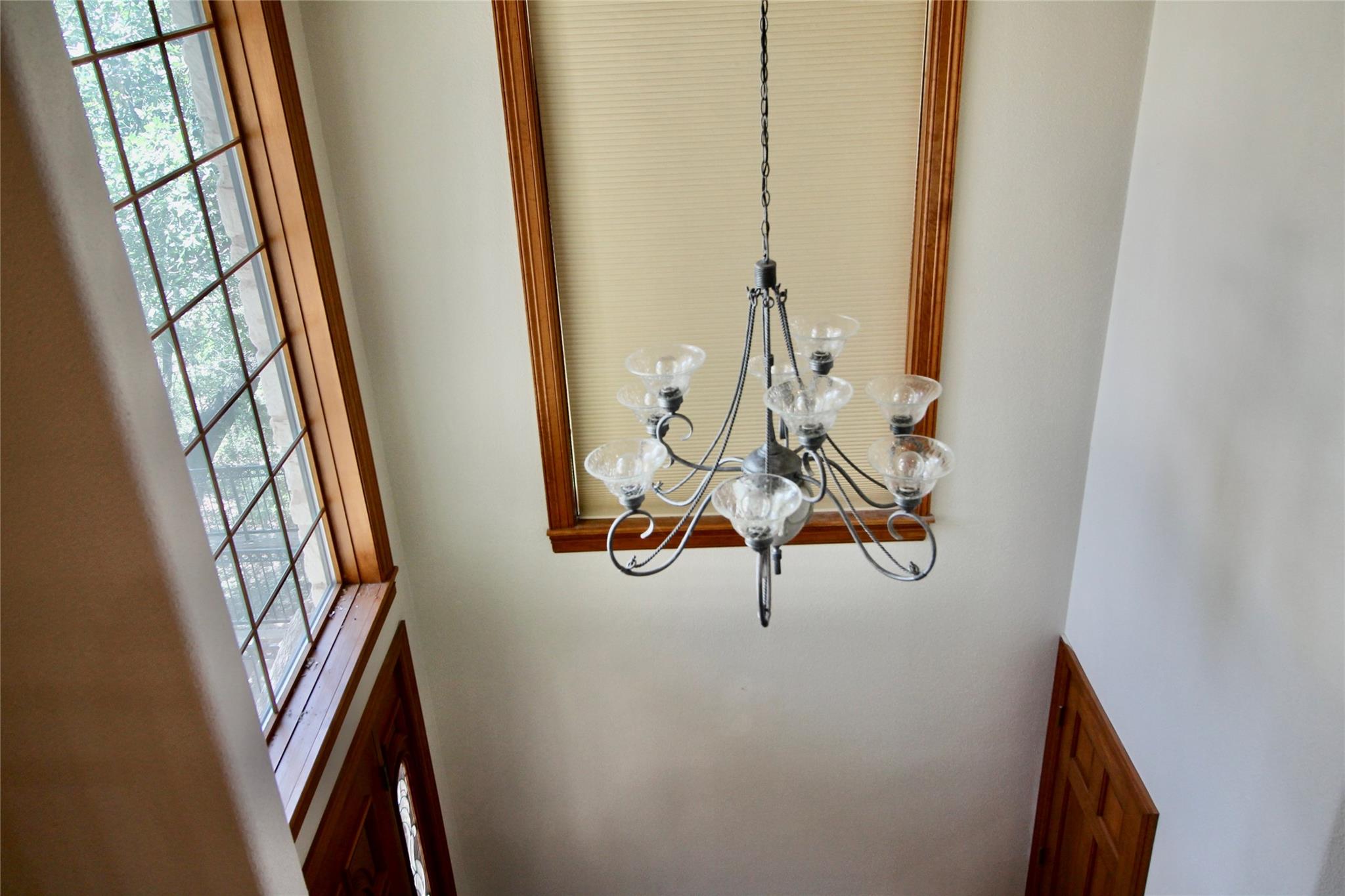 20704 E Lakeshore Dr, Spicewood, TX 78669