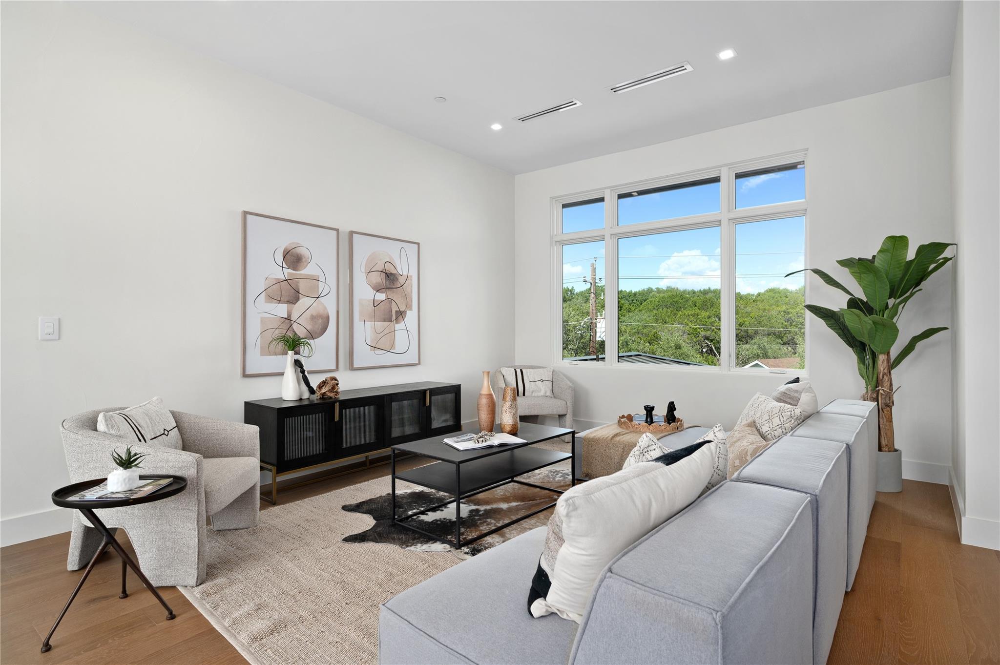 3629 Peregrine Falcon Dr, Austin, TX 78746