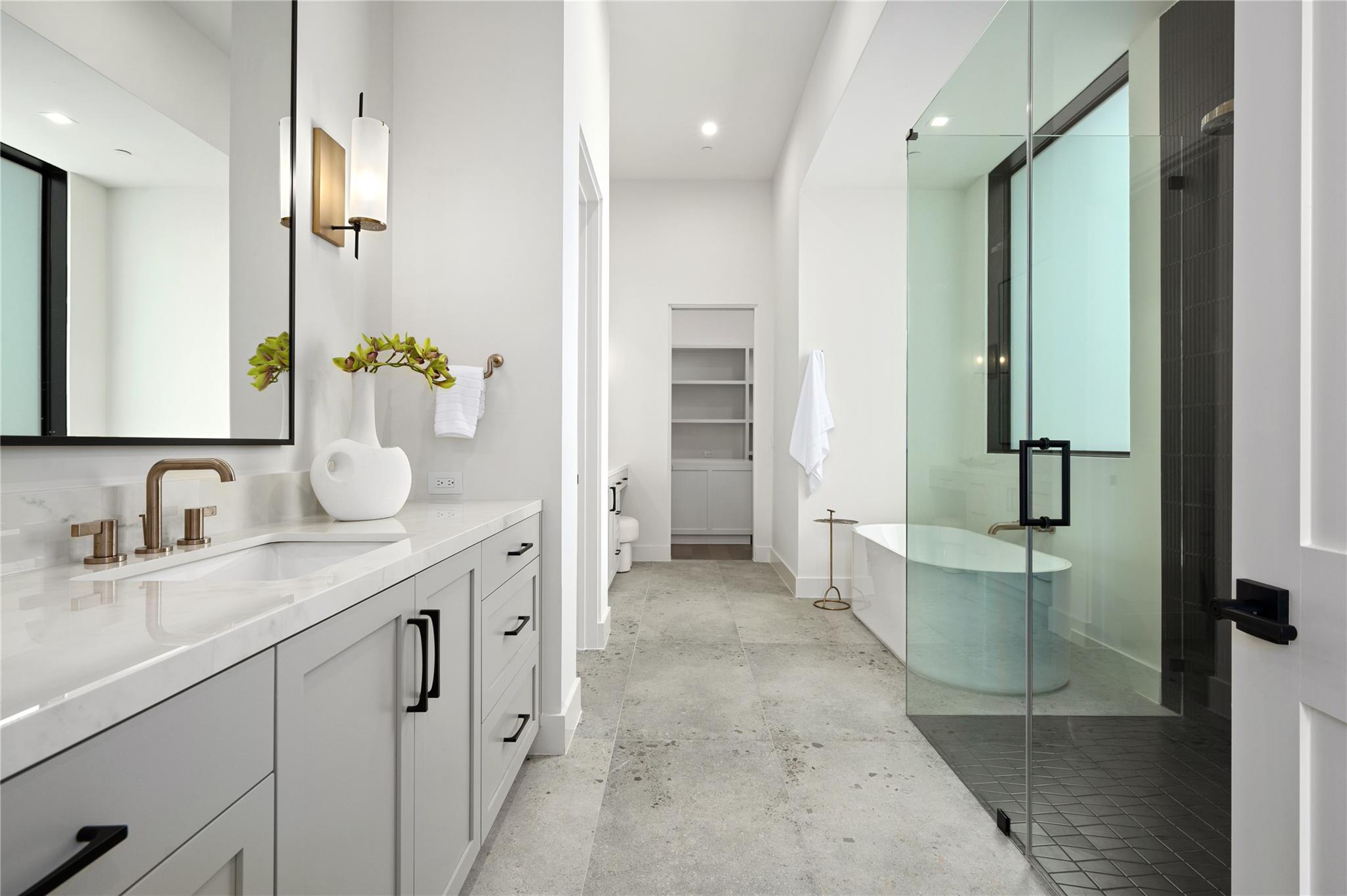 3629 Peregrine Falcon Dr, Austin, TX 78746