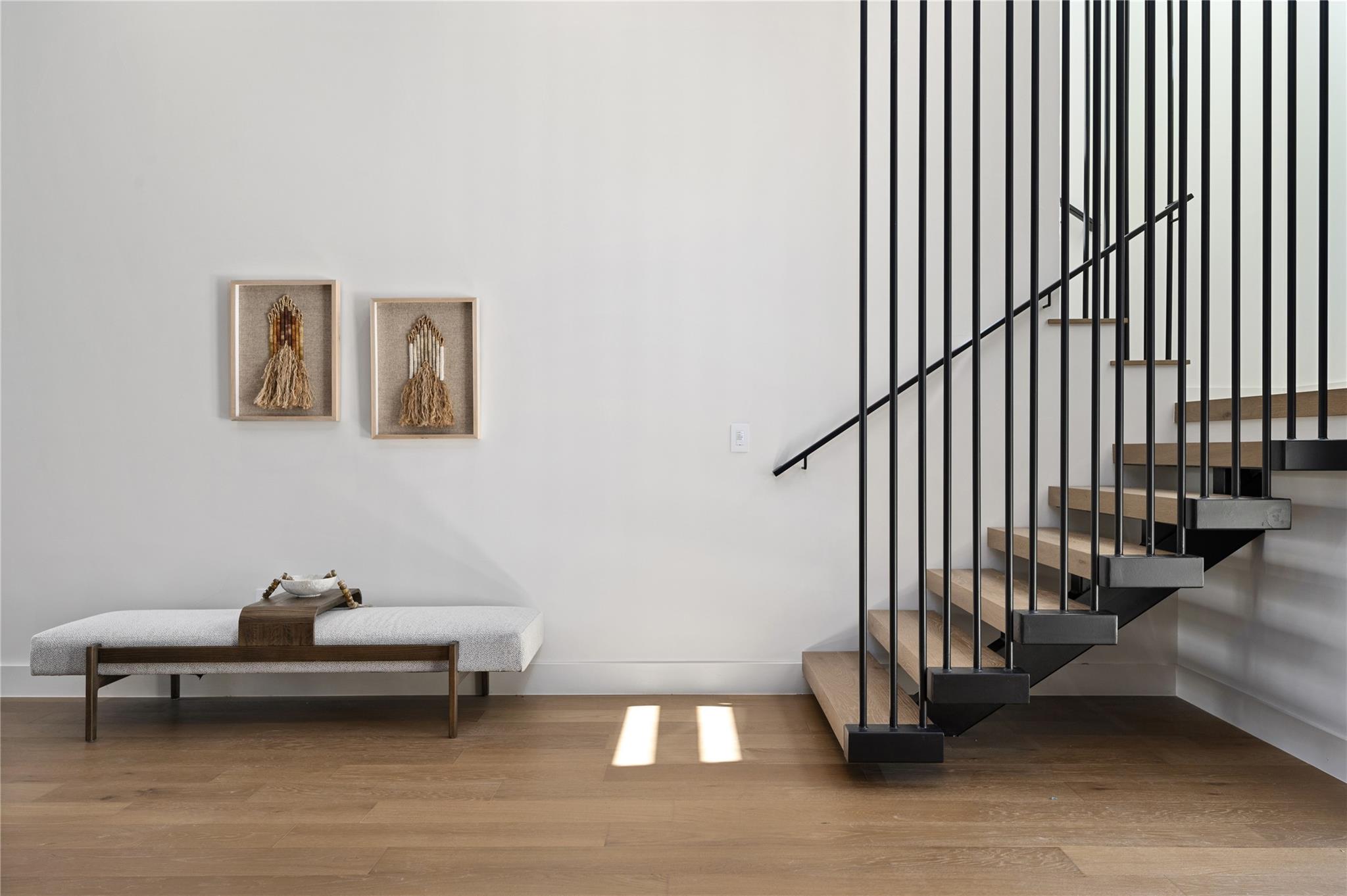 3629 Peregrine Falcon Dr, Austin, TX 78746