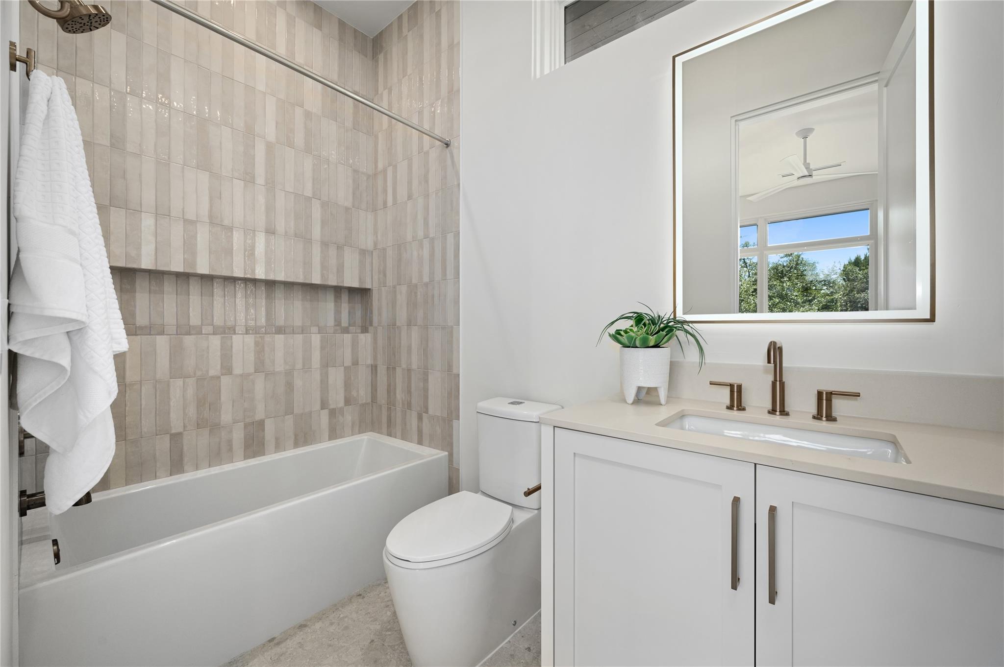 3629 Peregrine Falcon Dr, Austin, TX 78746