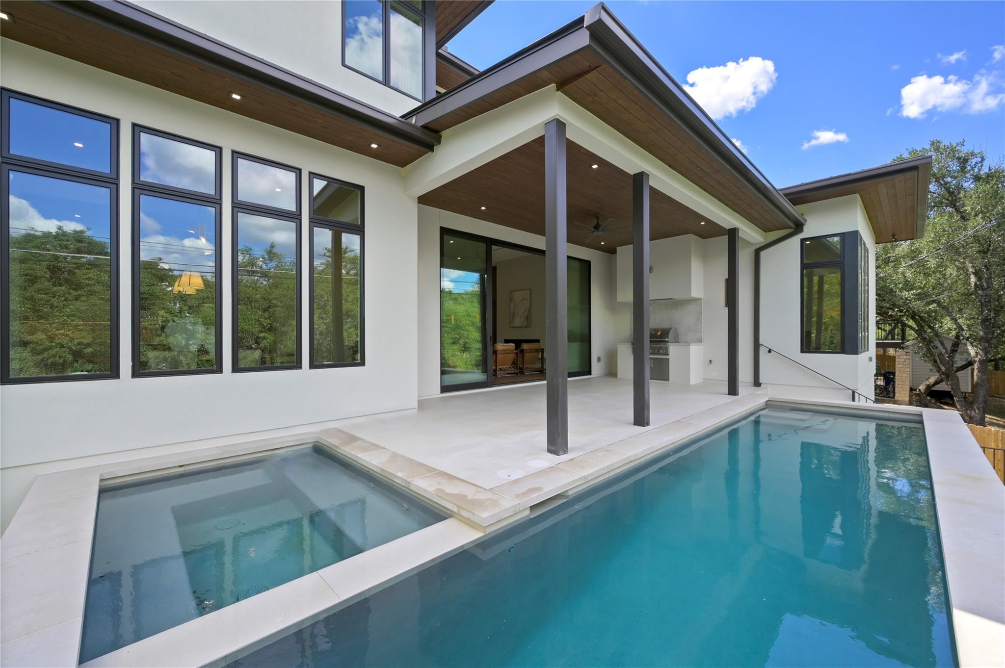 3629 Peregrine Falcon Dr, Austin, TX 78746