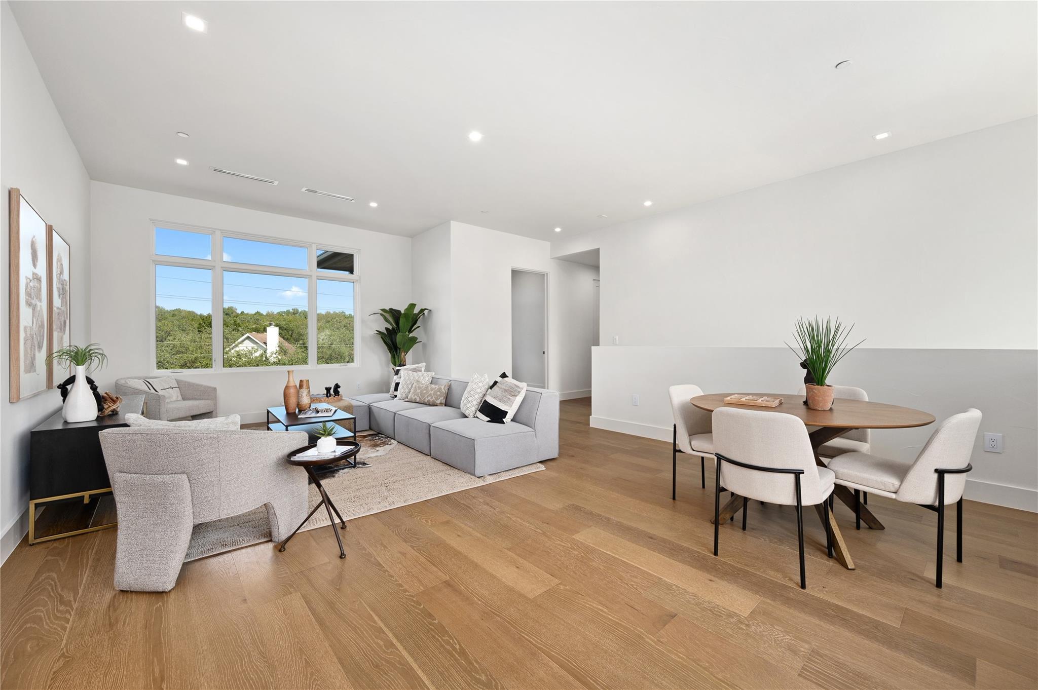 3629 Peregrine Falcon Dr, Austin, TX 78746