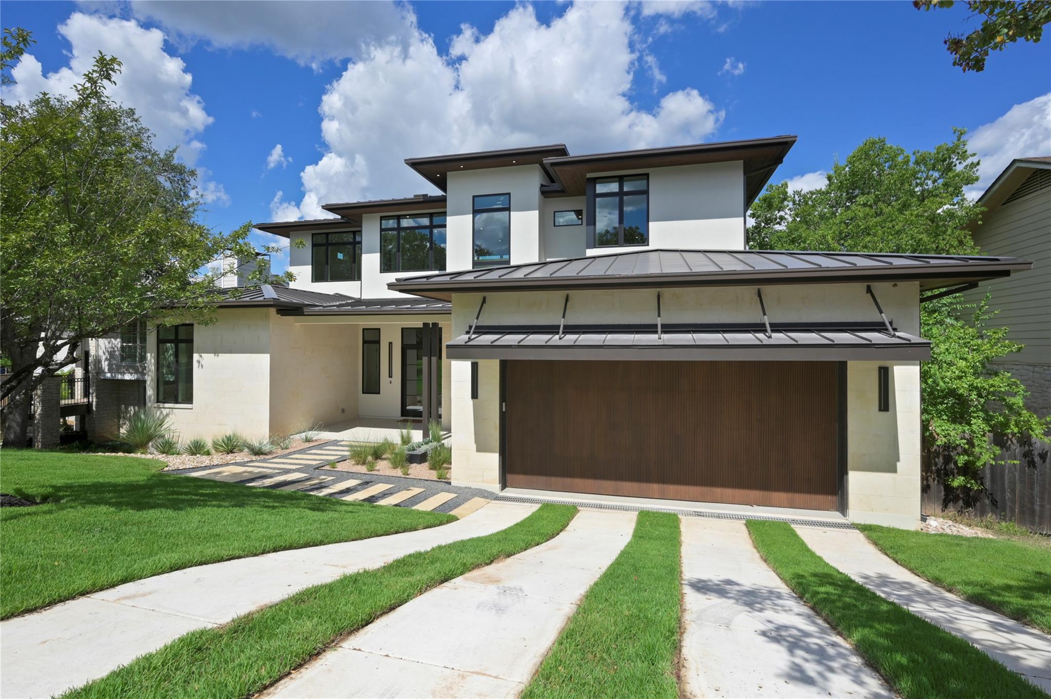 3629 Peregrine Falcon Dr, Austin, TX 78746