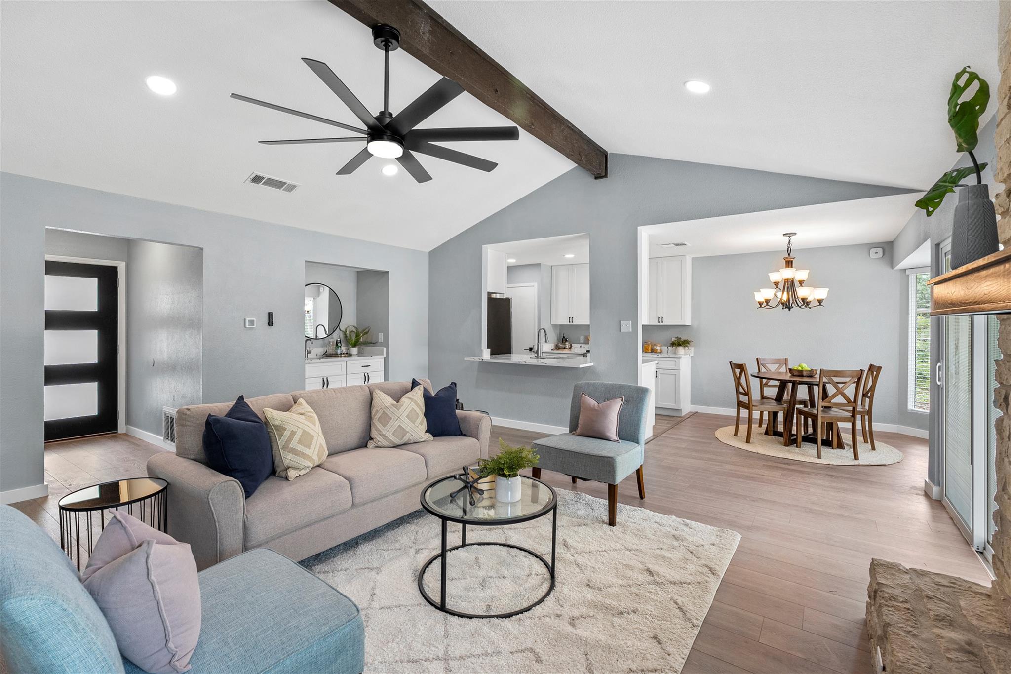 3915 Hillside Dr, Round Rock, TX 78681