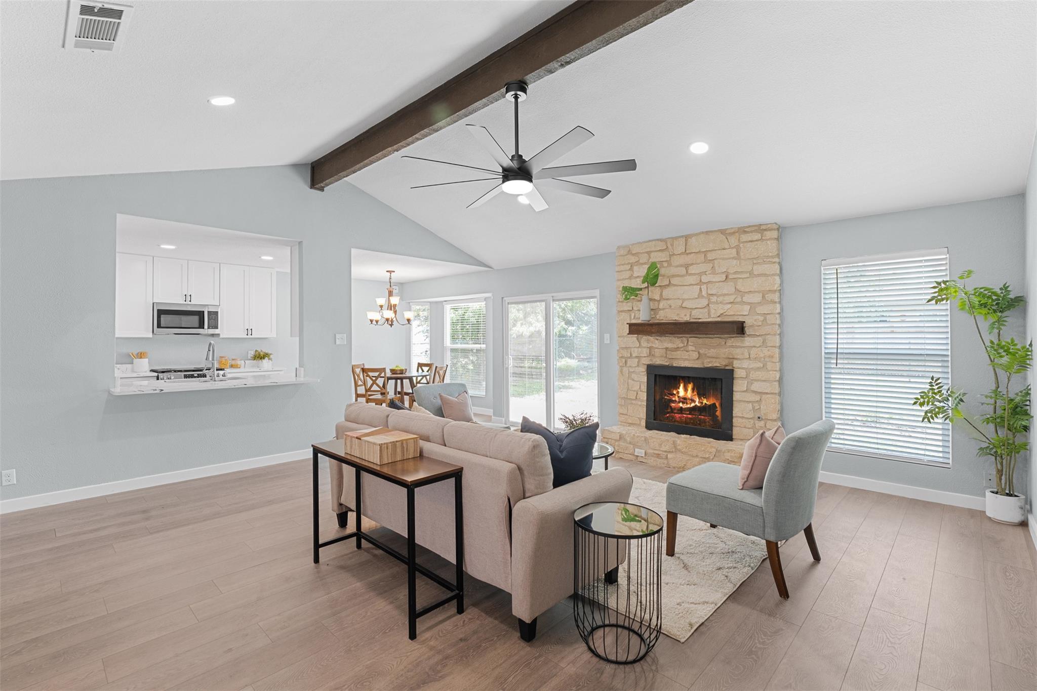 3915 Hillside Dr, Round Rock, TX 78681