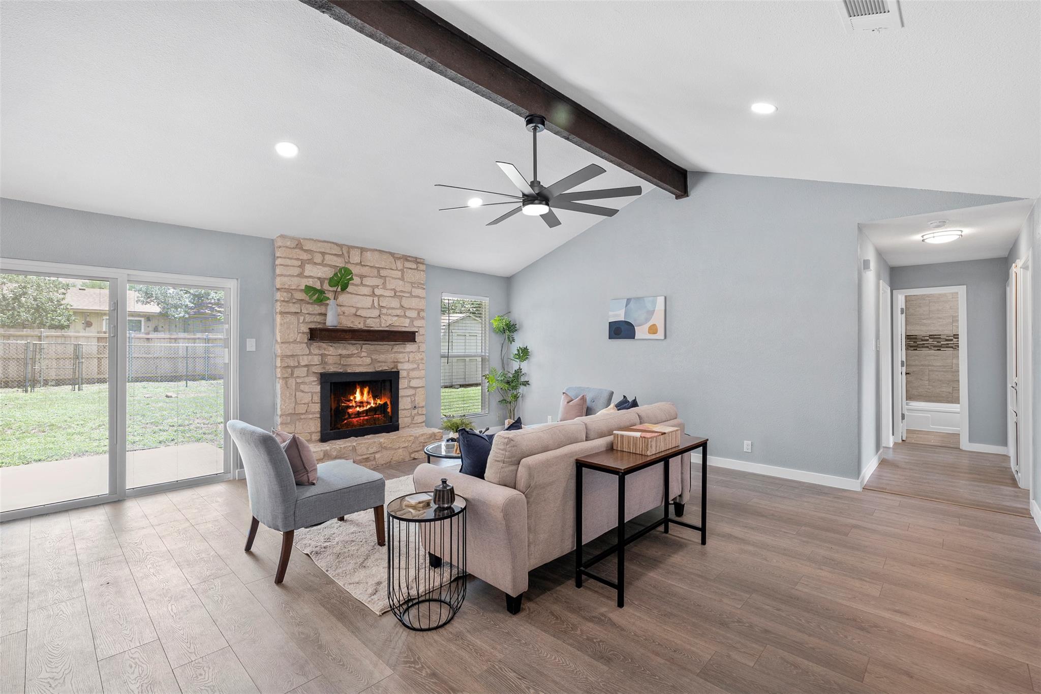 3915 Hillside Dr, Round Rock, TX 78681