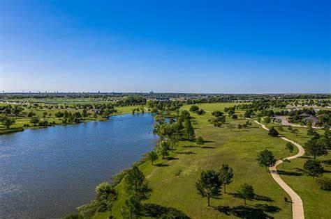 703 Country Aire Dr # B, Round Rock, TX 78664