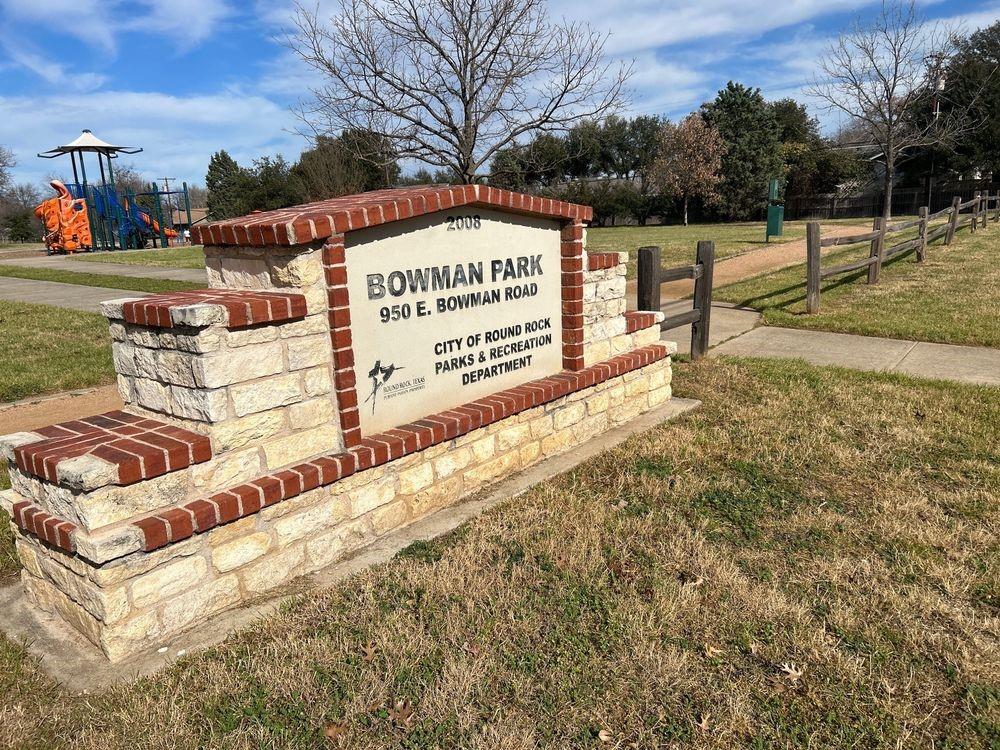 703 Country Aire Dr # B, Round Rock, TX 78664