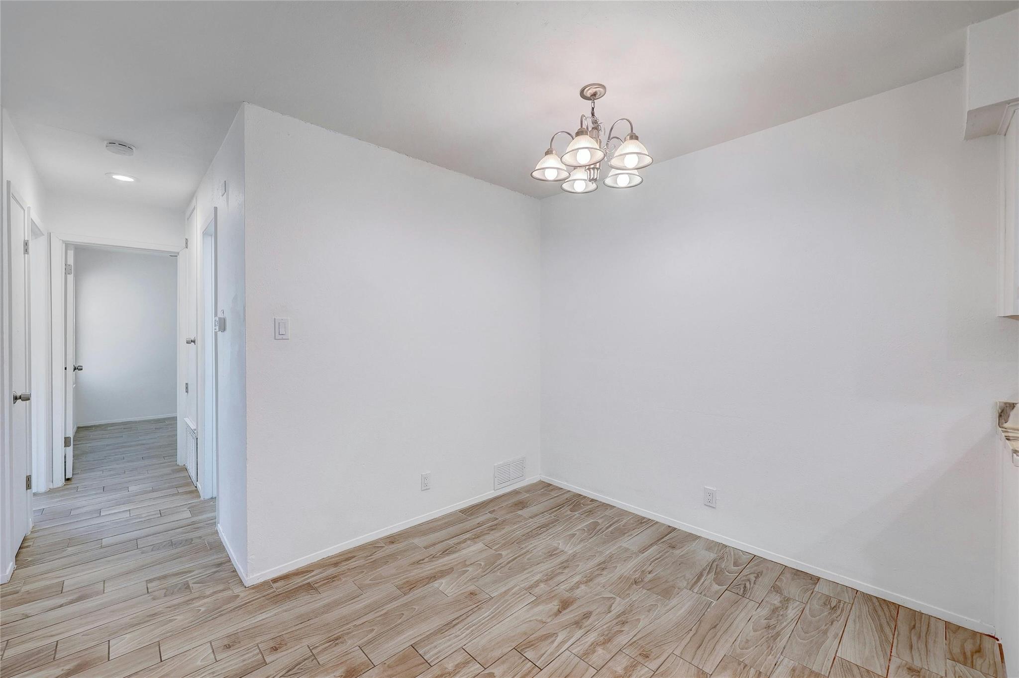 703 Country Aire Dr # B, Round Rock, TX 78664