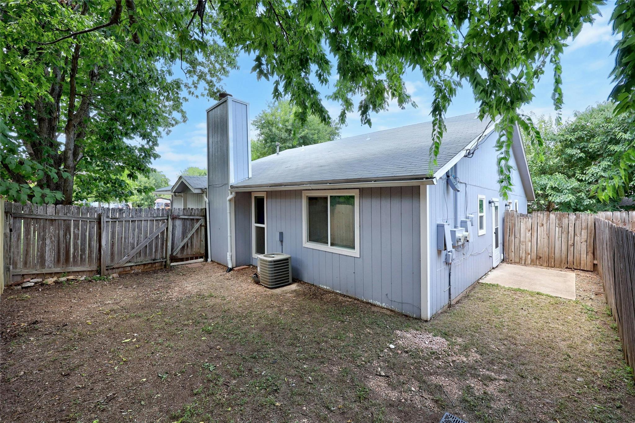 703 Country Aire Dr # B, Round Rock, TX 78664