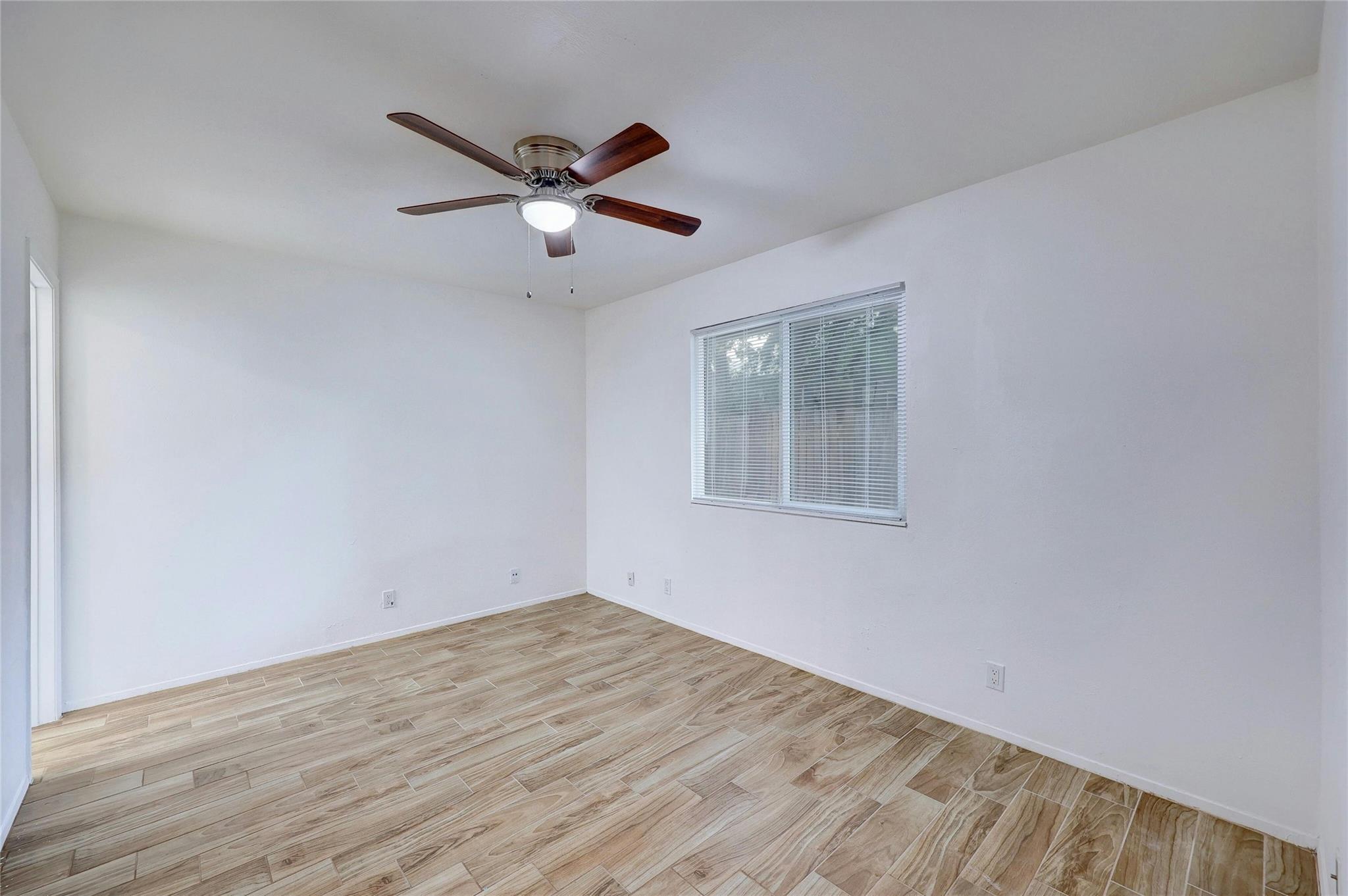 703 Country Aire Dr # B, Round Rock, TX 78664