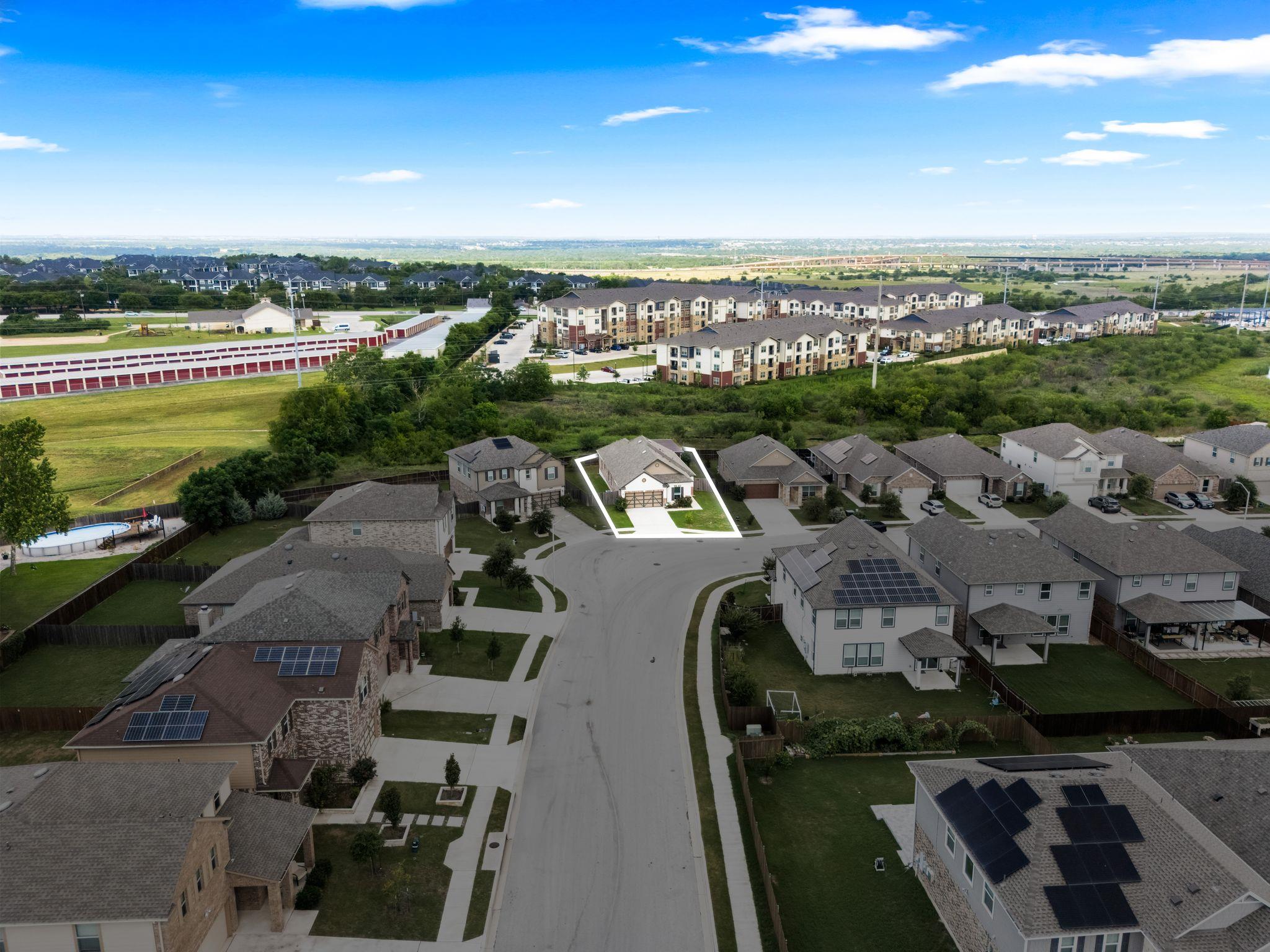 633 Weizenbock Ln, Austin, TX 78728