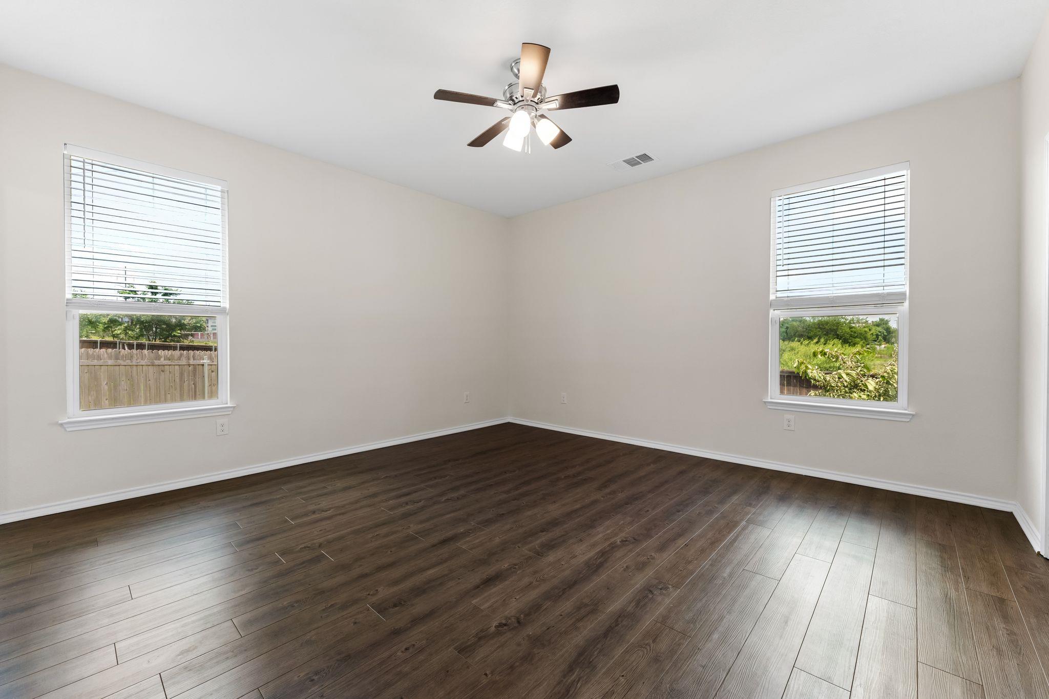 633 Weizenbock Ln, Austin, TX 78728