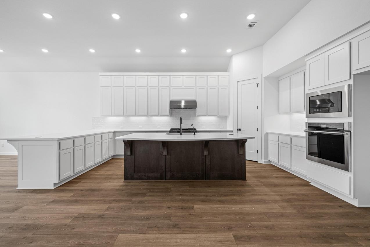 208 San Xavier St, Georgetown, TX 78633