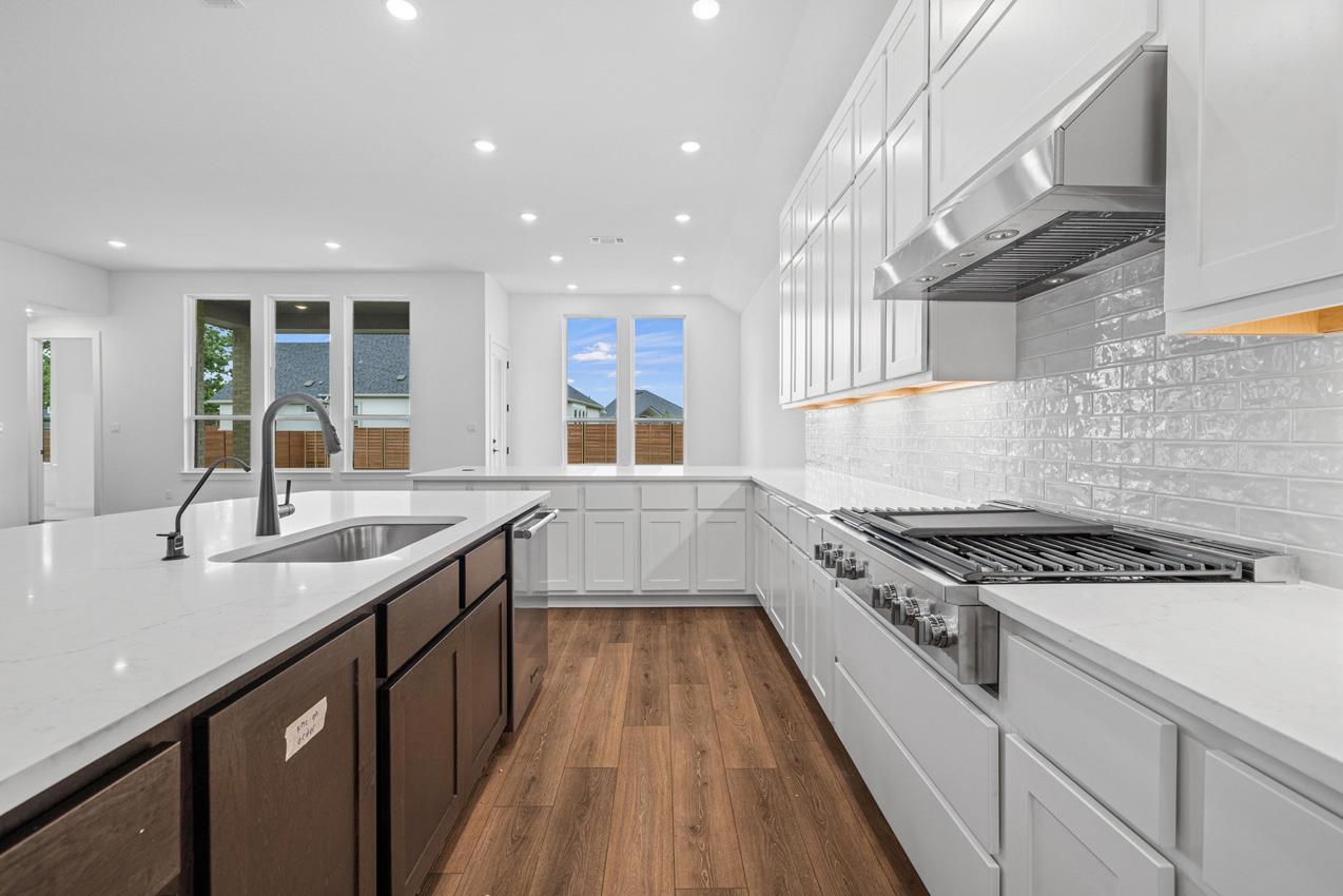208 San Xavier St, Georgetown, TX 78633