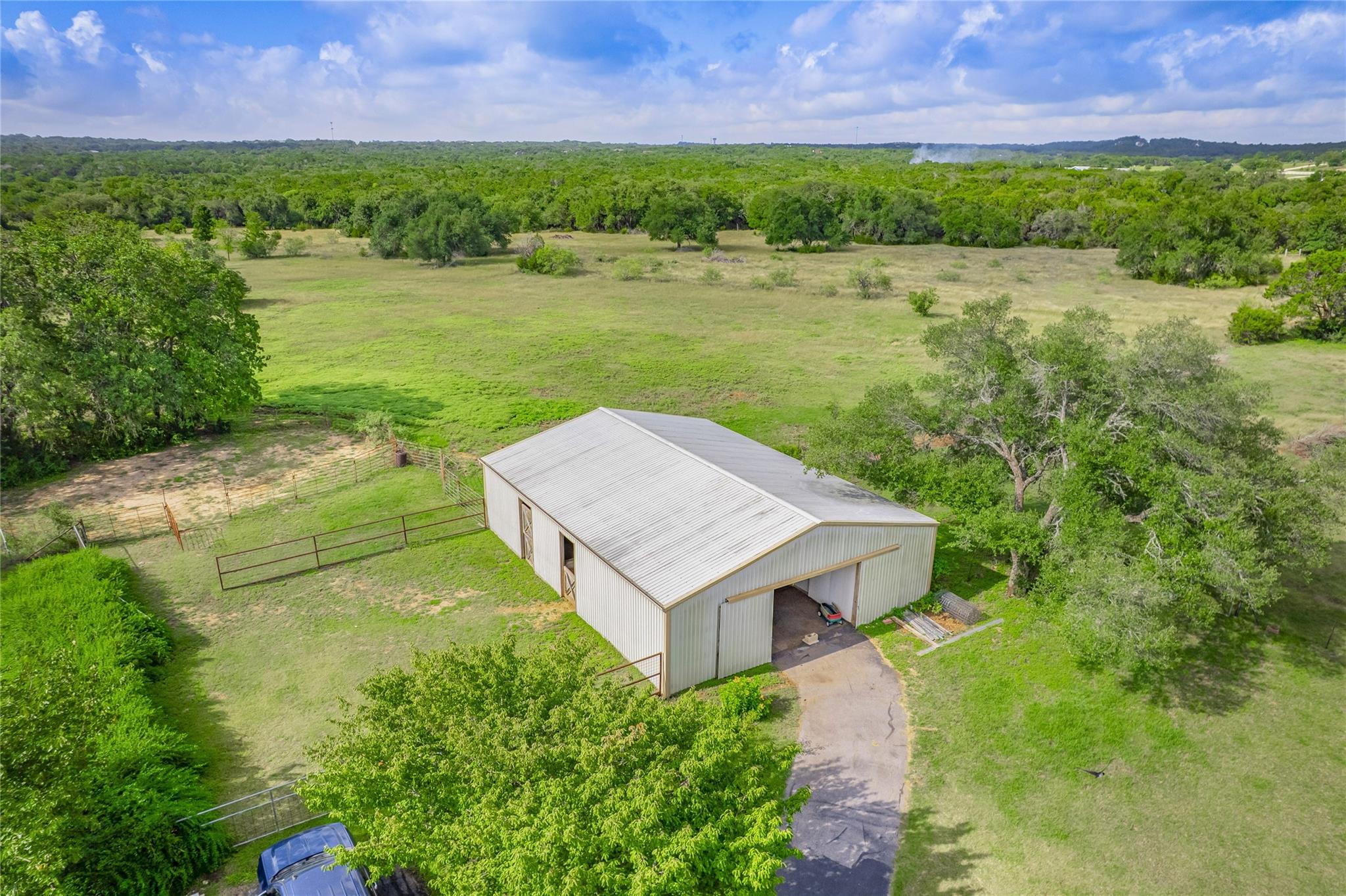 13503 & 13511 Carpenter Ln, Manchaca, TX 78652