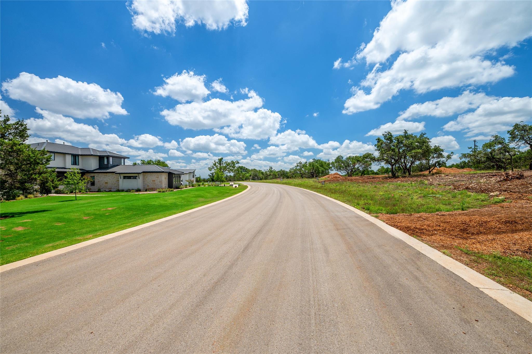 6413 Madrone Tree Ln, Austin, TX 78738