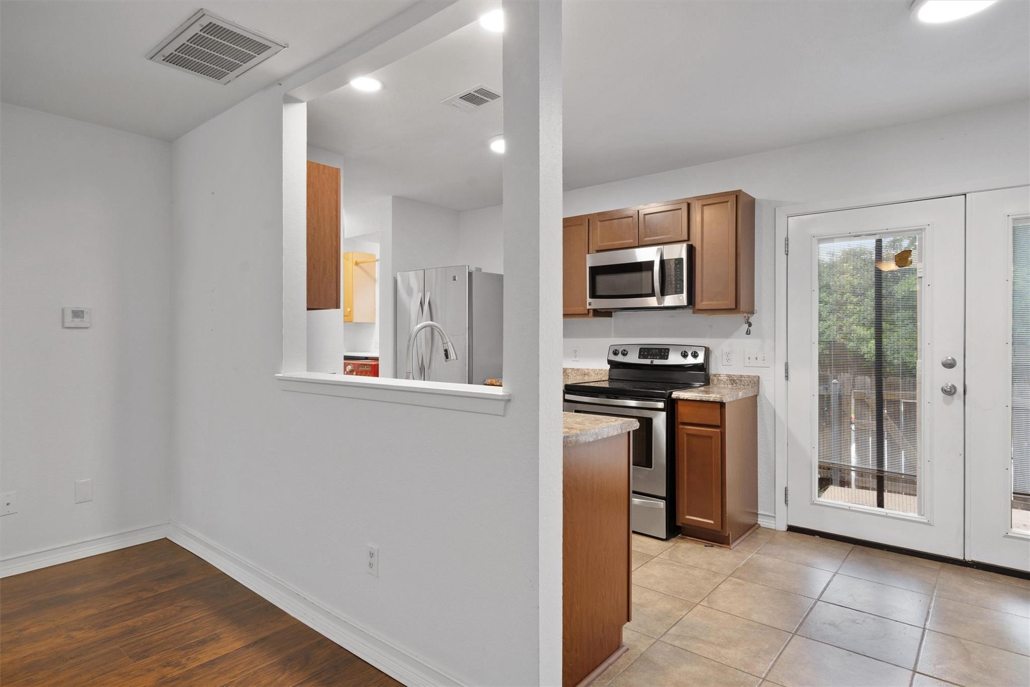 1015 E Yager Ln # 129, Austin, TX 78753