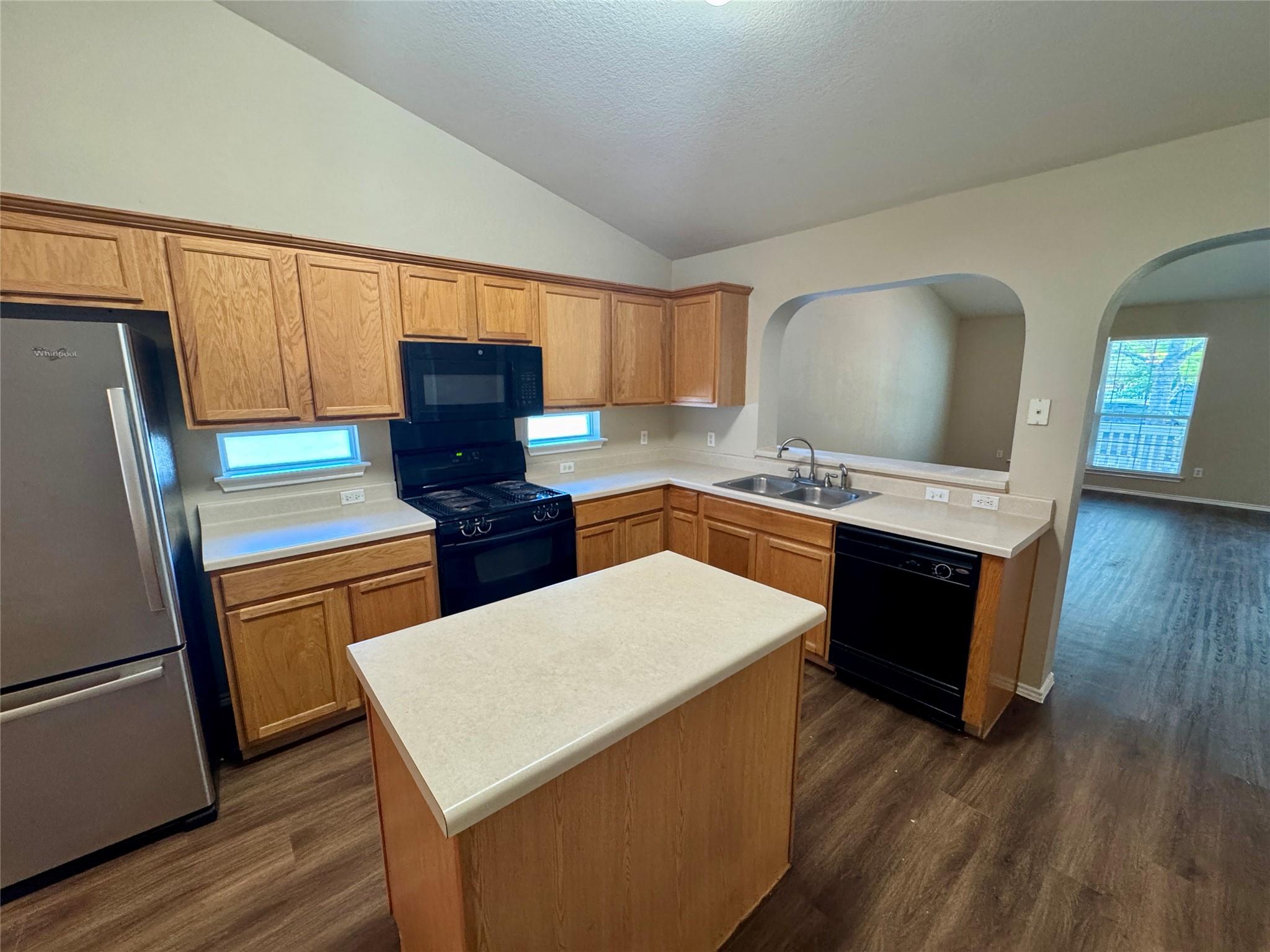 664 Hogan, Kyle, TX 78640