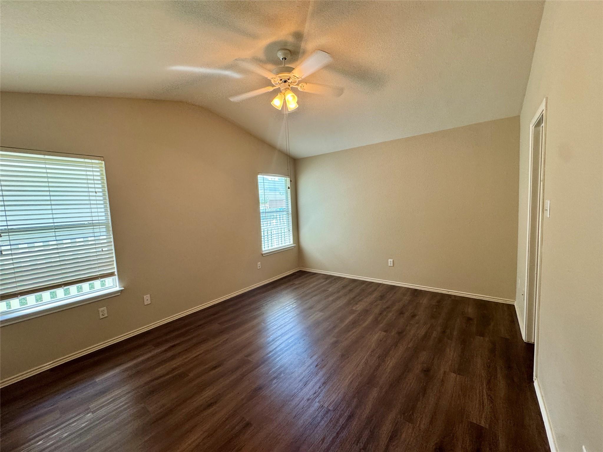 664 Hogan, Kyle, TX 78640