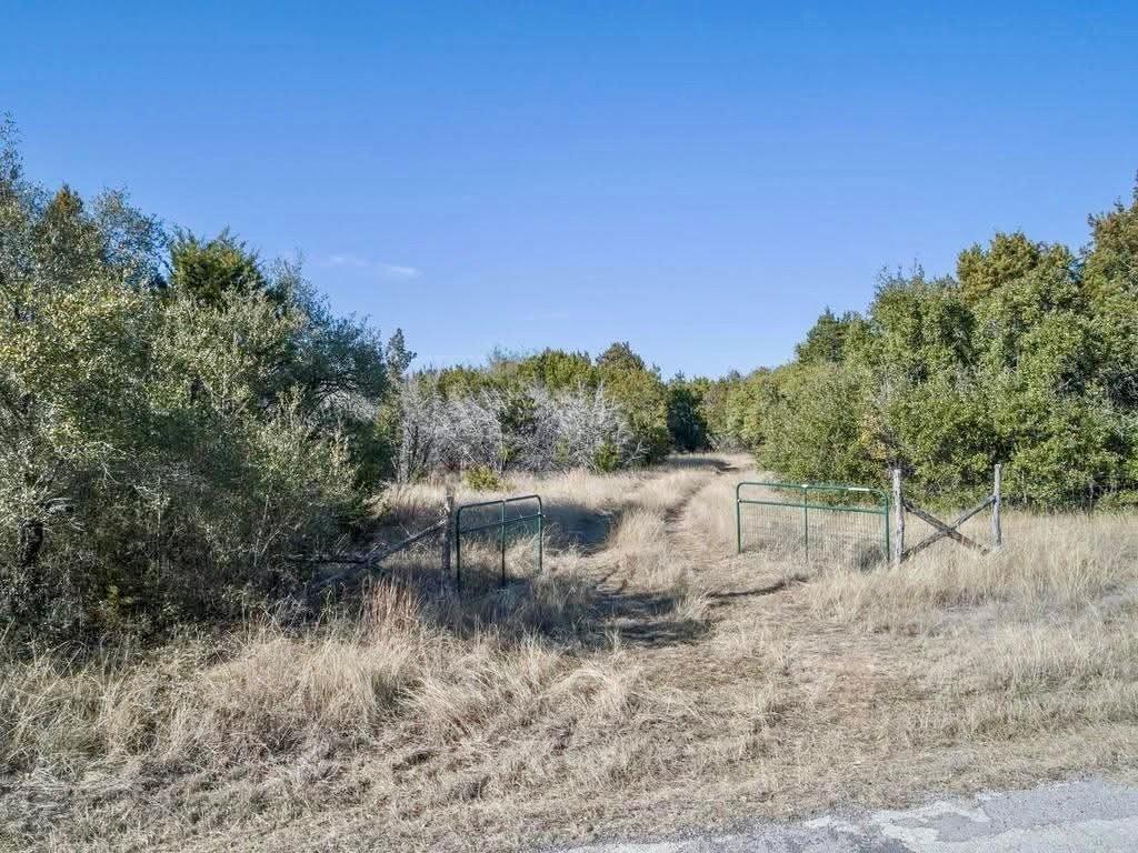 23010 Highway 71 Dr, Spicewood, TX 78669