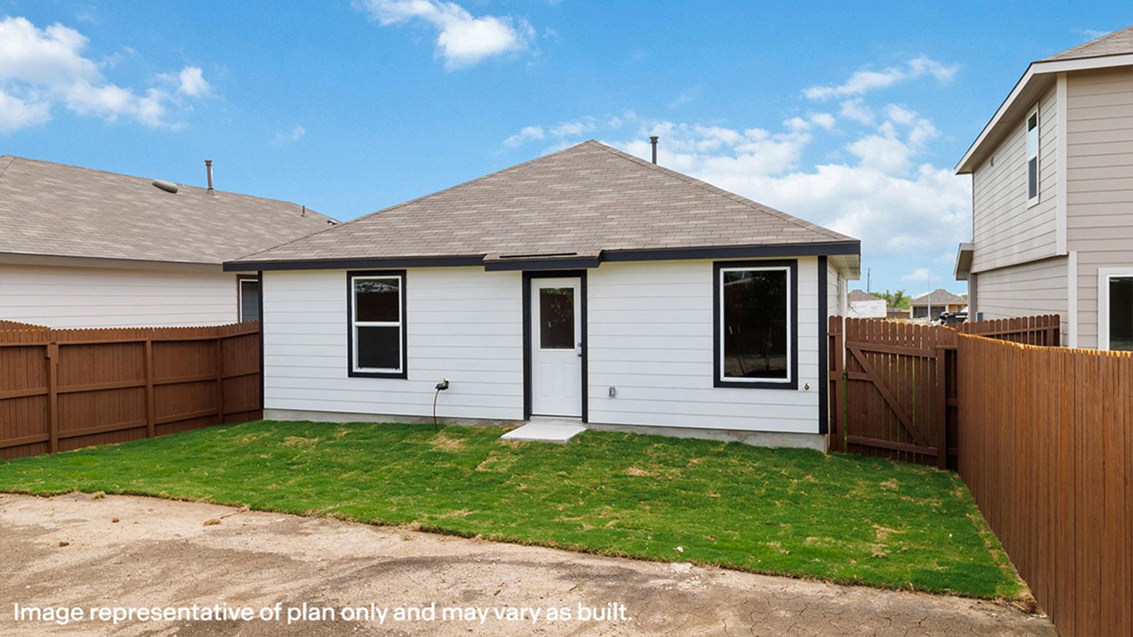 405 WILD GOOSE Dr, Luling, TX 78648