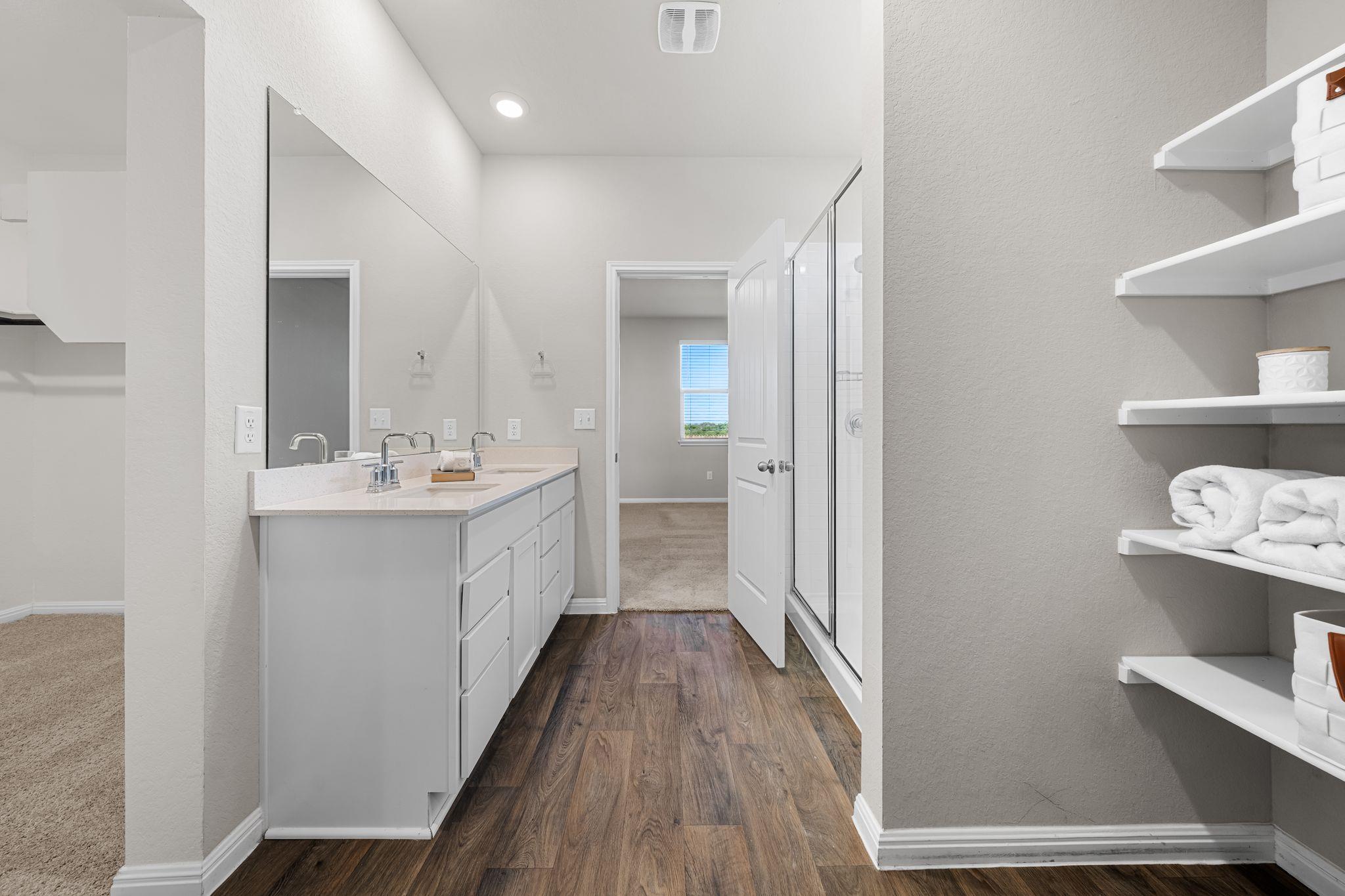 208 Bunting Ln, Bertram, TX 78605