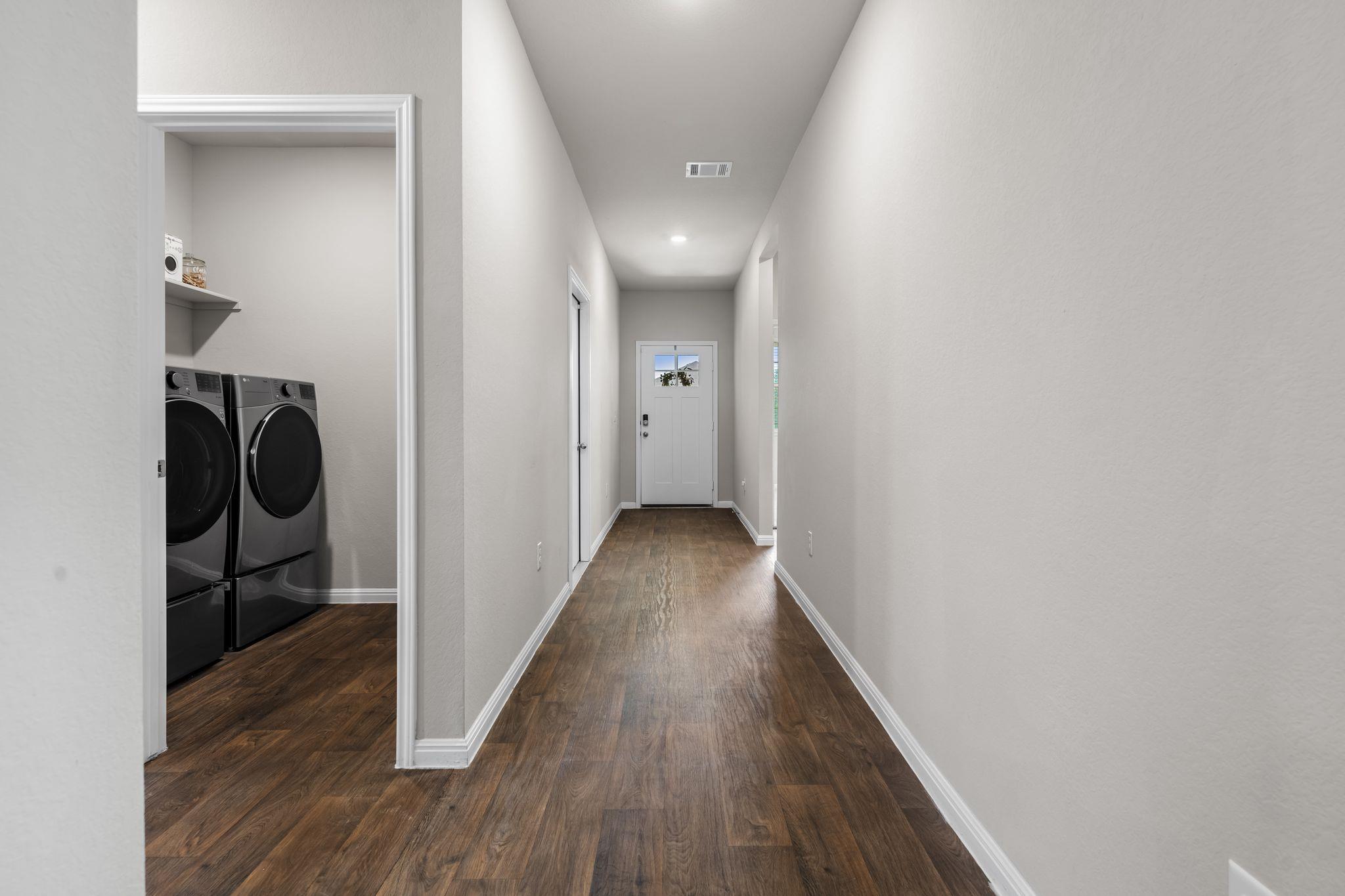 208 Bunting Ln, Bertram, TX 78605
