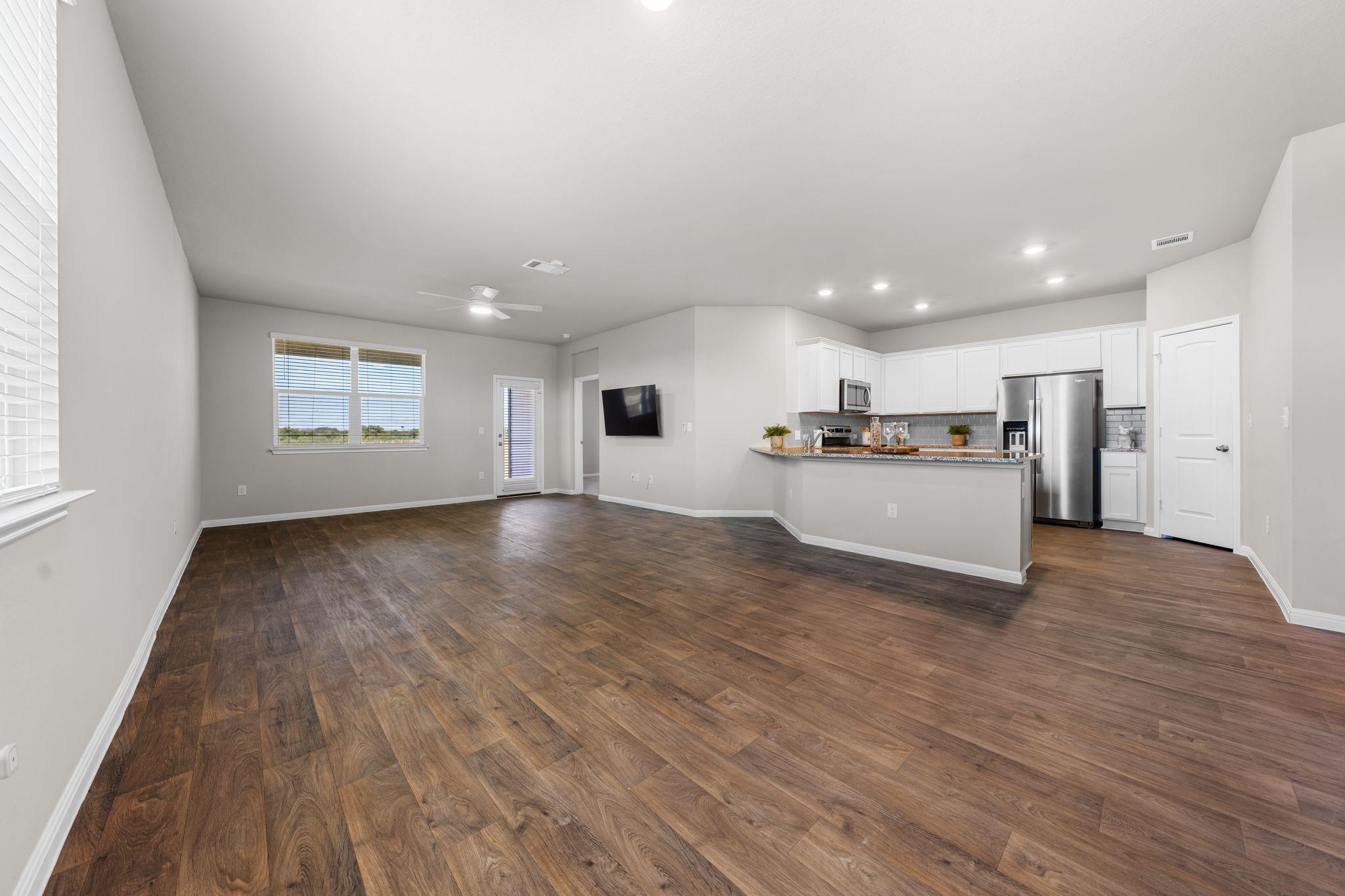 208 Bunting Ln, Bertram, TX 78605