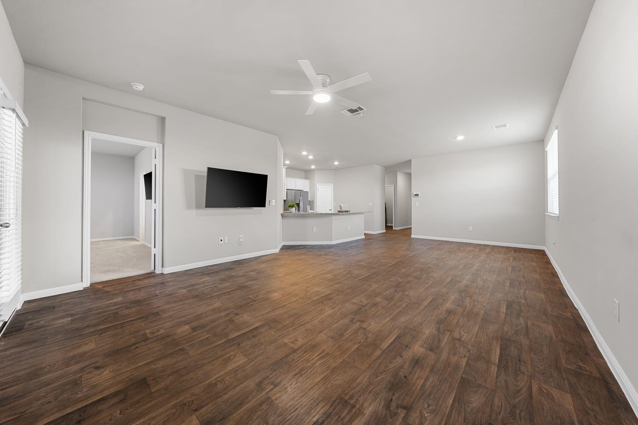 208 Bunting Ln, Bertram, TX 78605