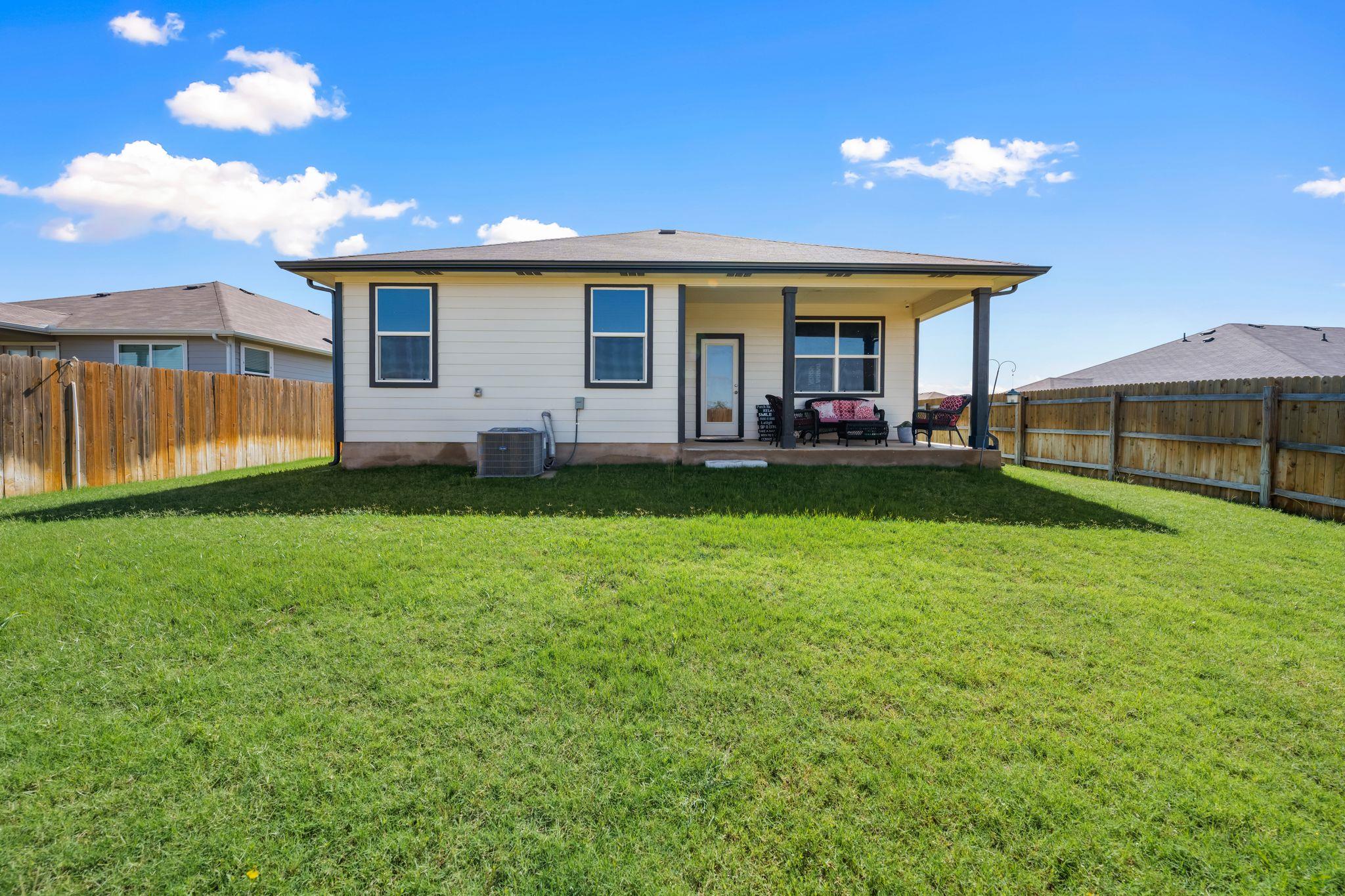 208 Bunting Ln, Bertram, TX 78605