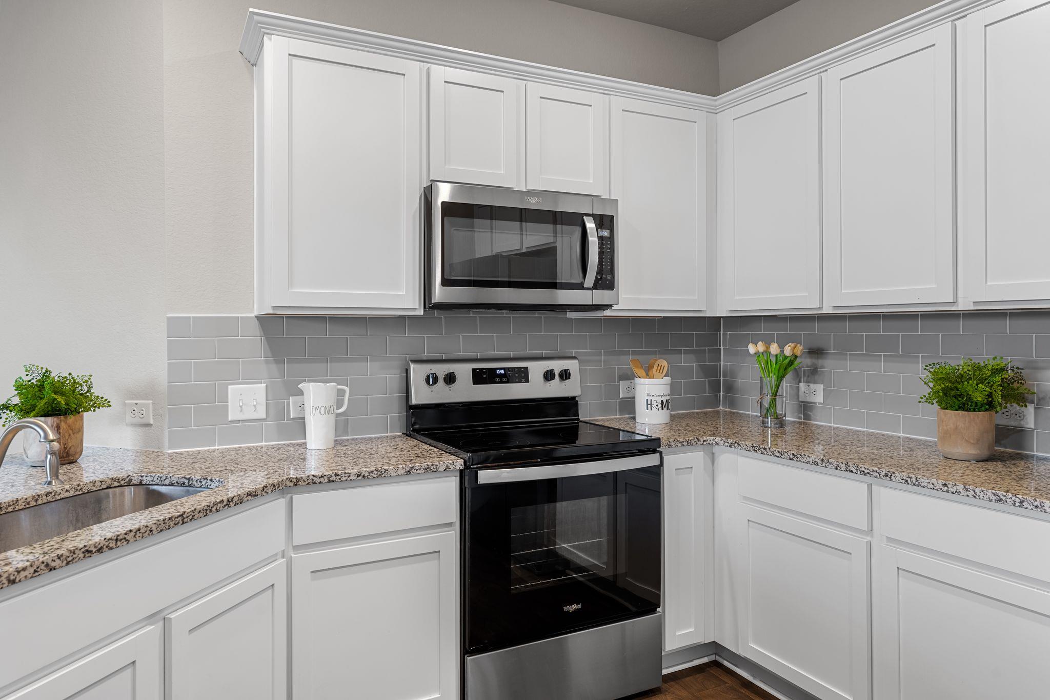 208 Bunting Ln, Bertram, TX 78605