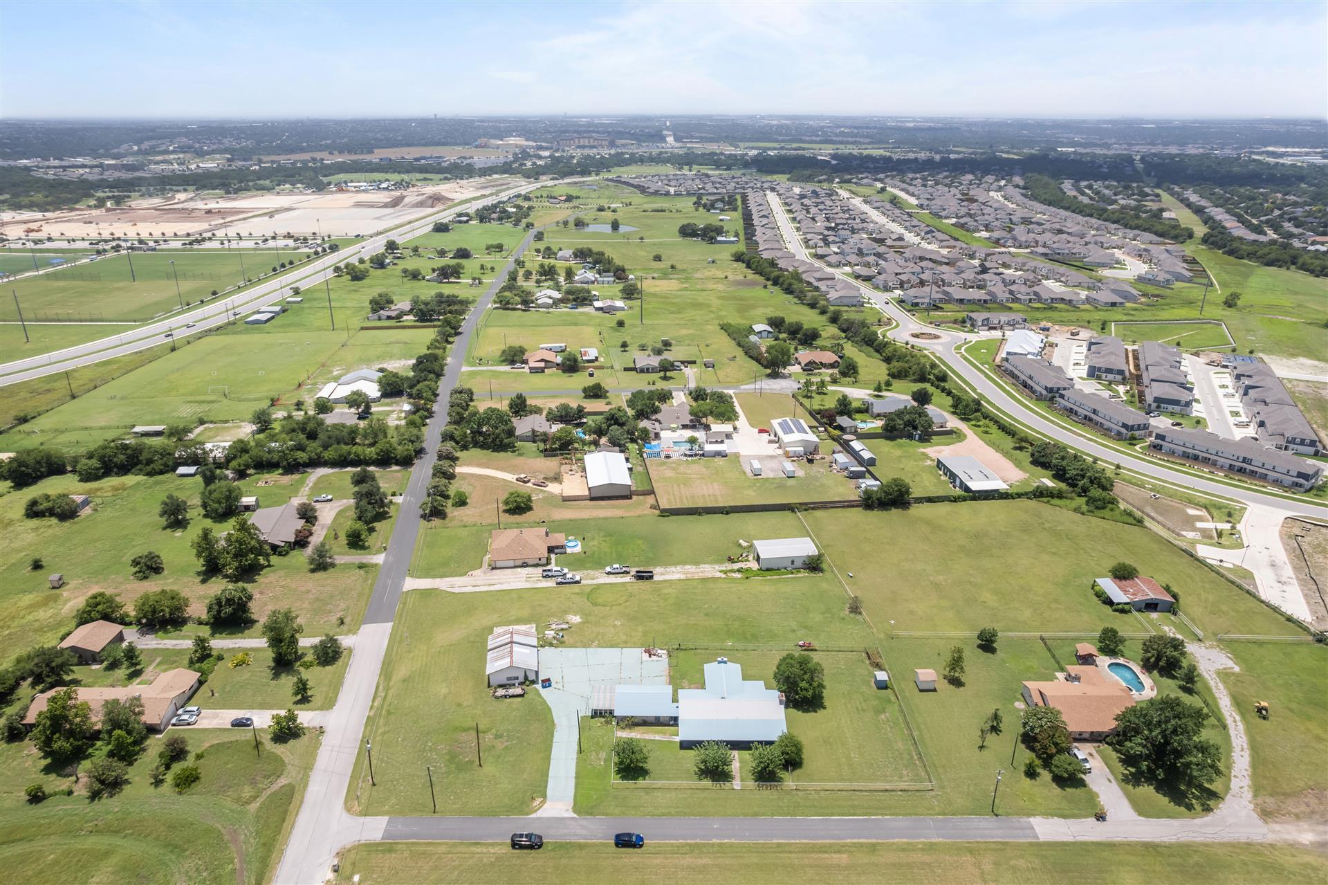 7 Tammy Ln, Round Rock, TX 78665