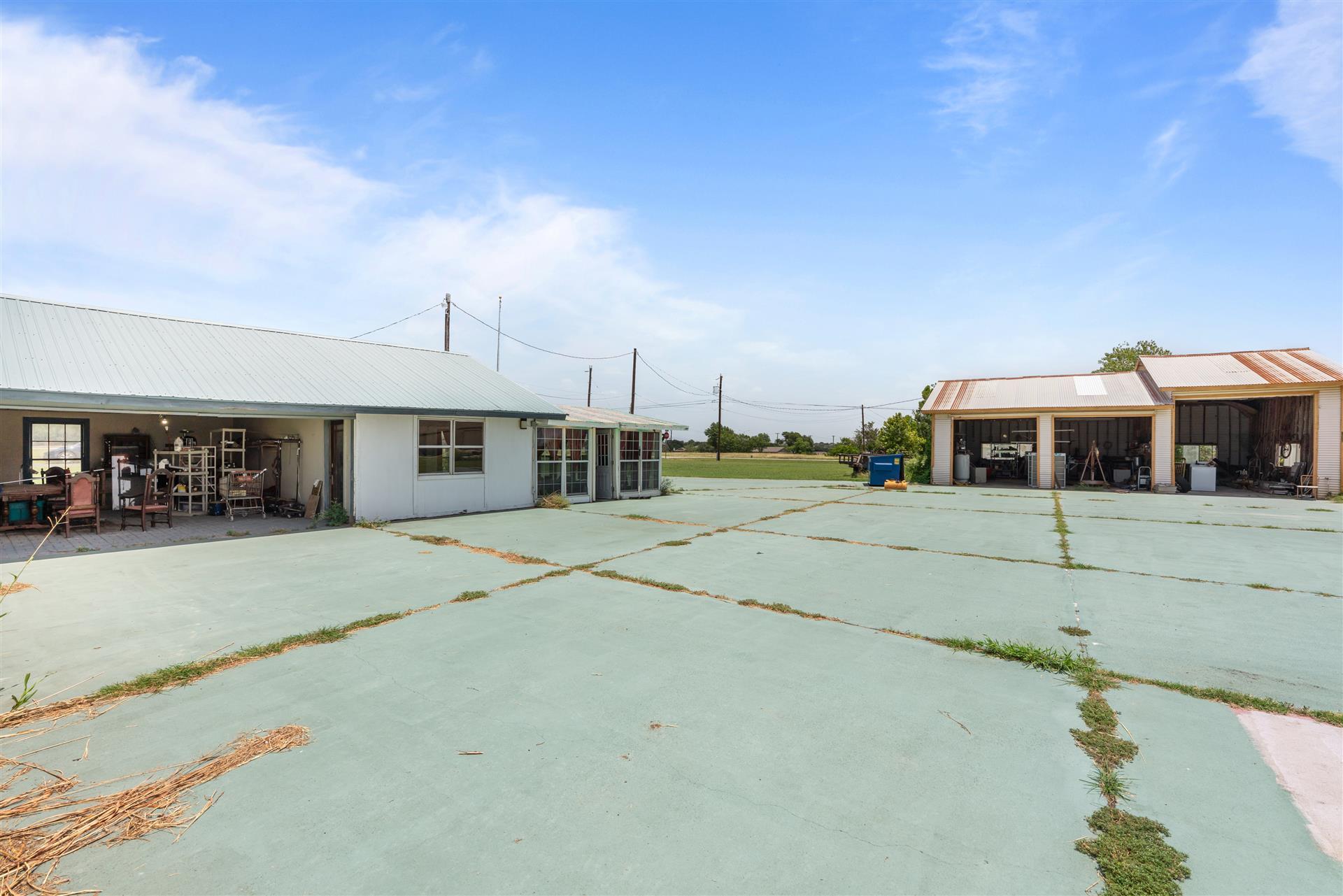 7 Tammy Ln, Round Rock, TX 78665