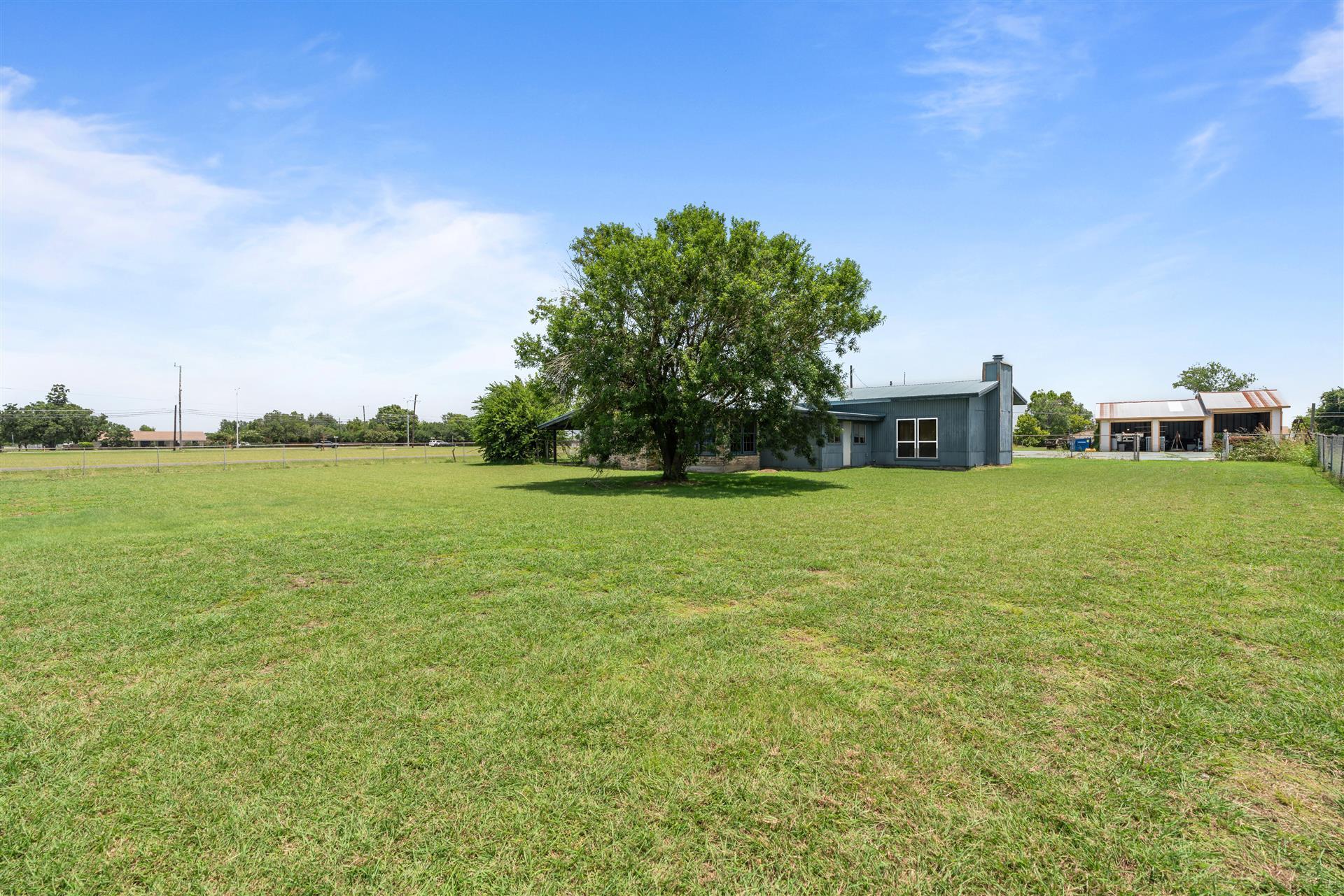 7 Tammy Ln, Round Rock, TX 78665