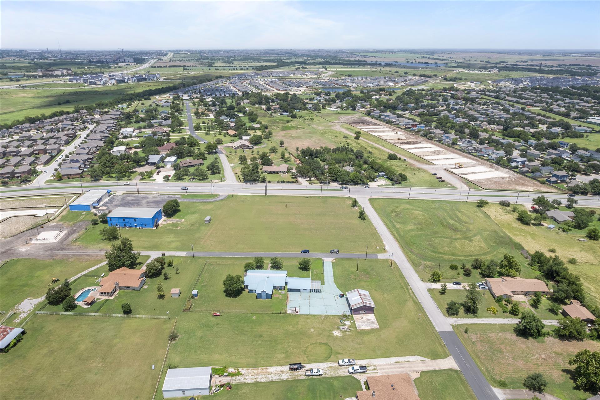 7 Tammy Ln, Round Rock, TX 78665