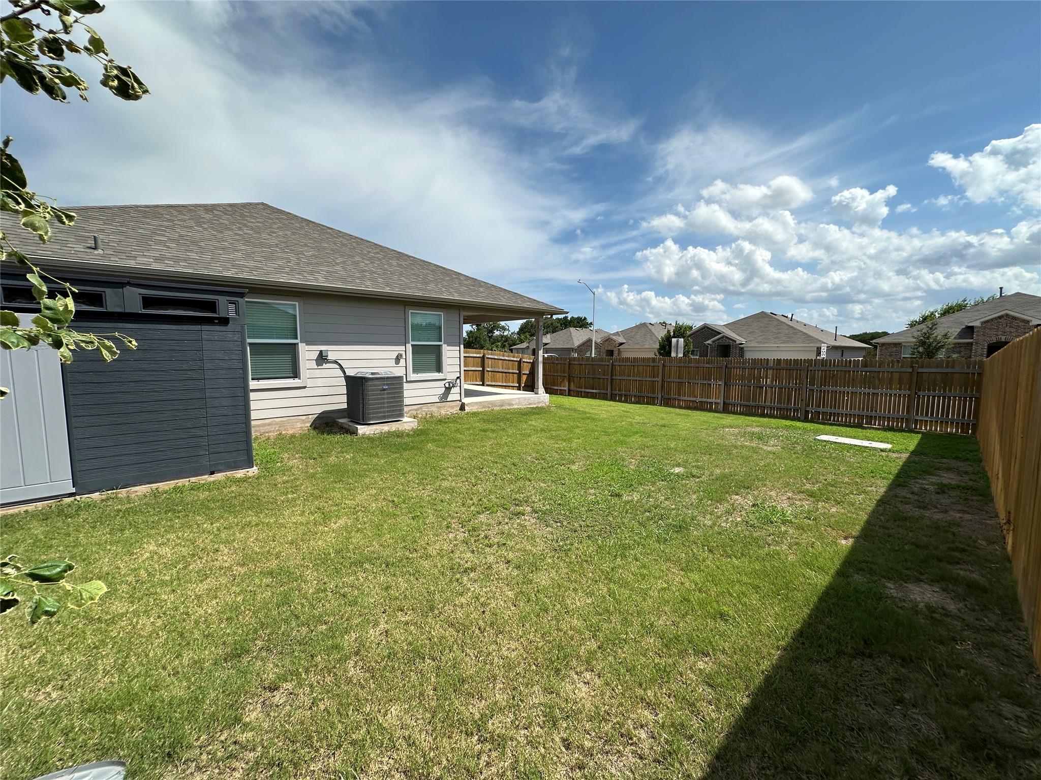 332 Harvest Creek Dr, Kyle, TX 78640
