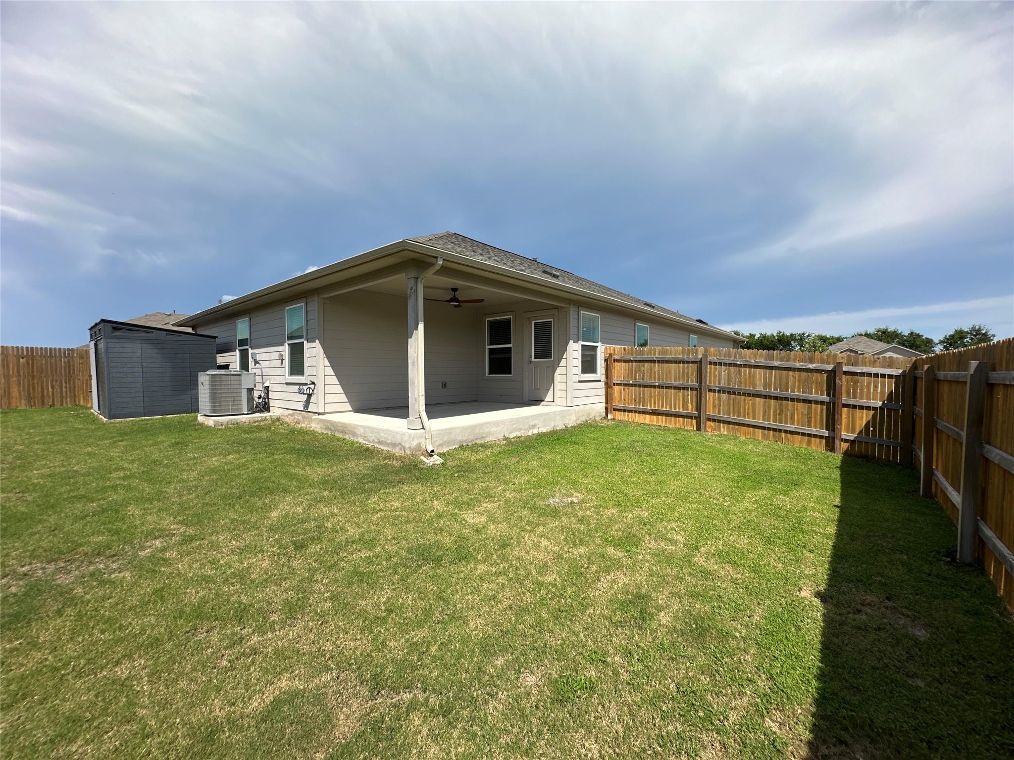 332 Harvest Creek Dr, Kyle, TX 78640