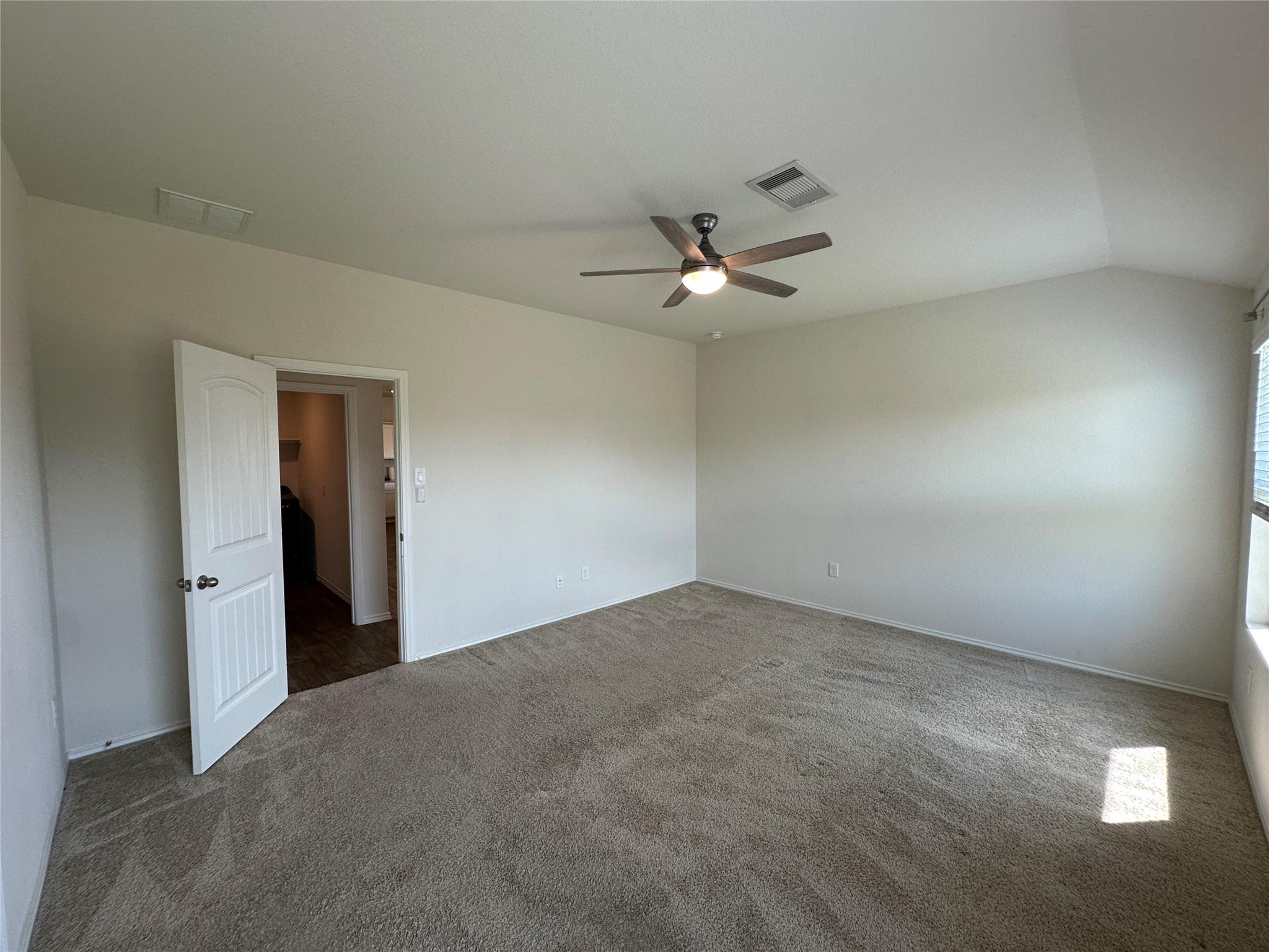 332 Harvest Creek Dr, Kyle, TX 78640