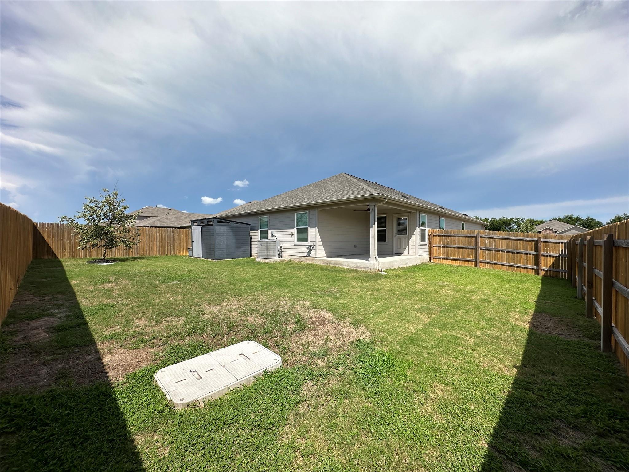 332 Harvest Creek Dr, Kyle, TX 78640