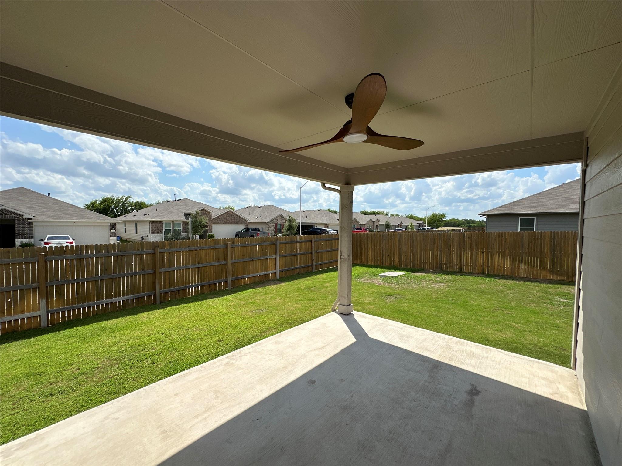 332 Harvest Creek Dr, Kyle, TX 78640