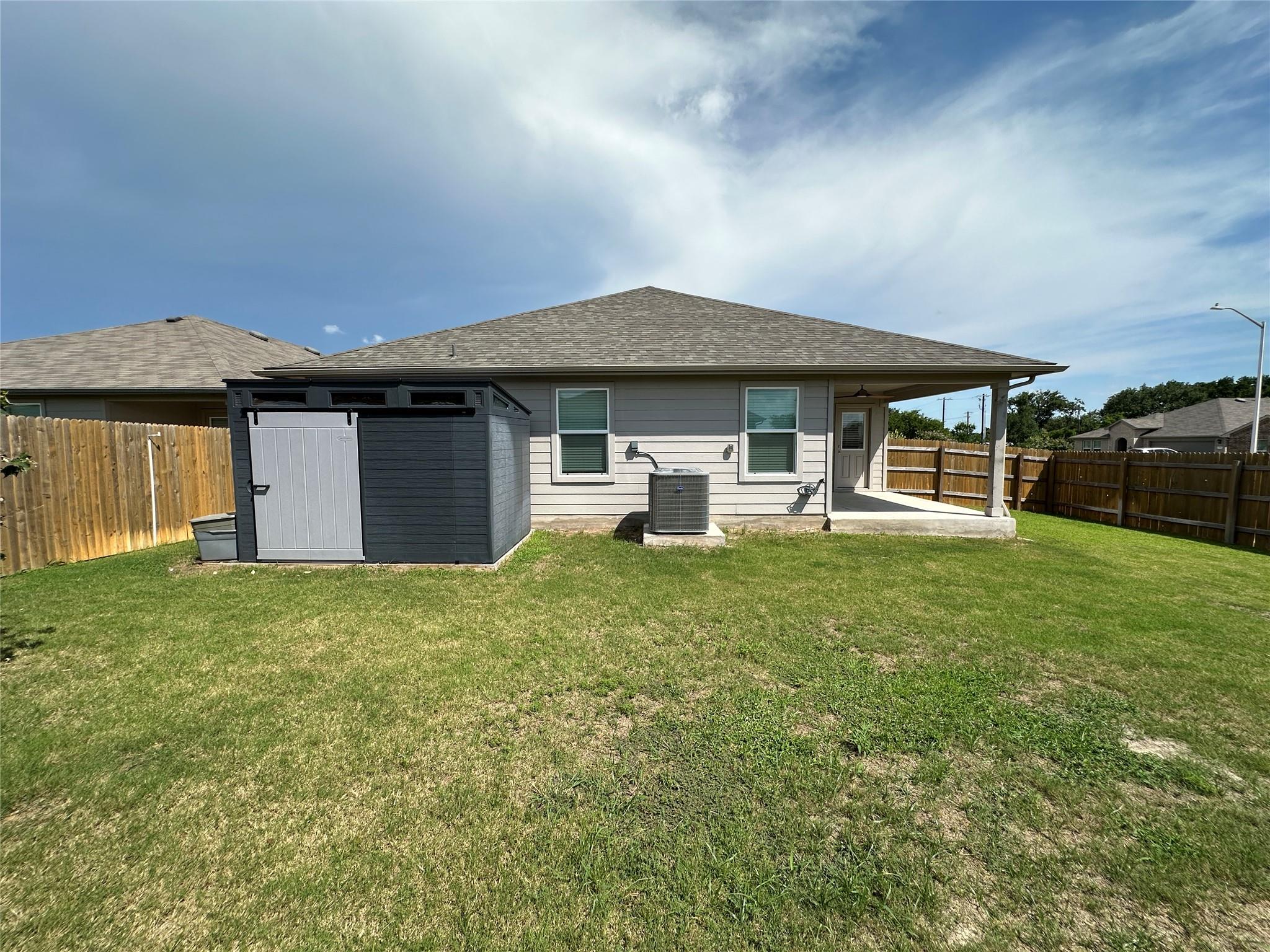 332 Harvest Creek Dr, Kyle, TX 78640
