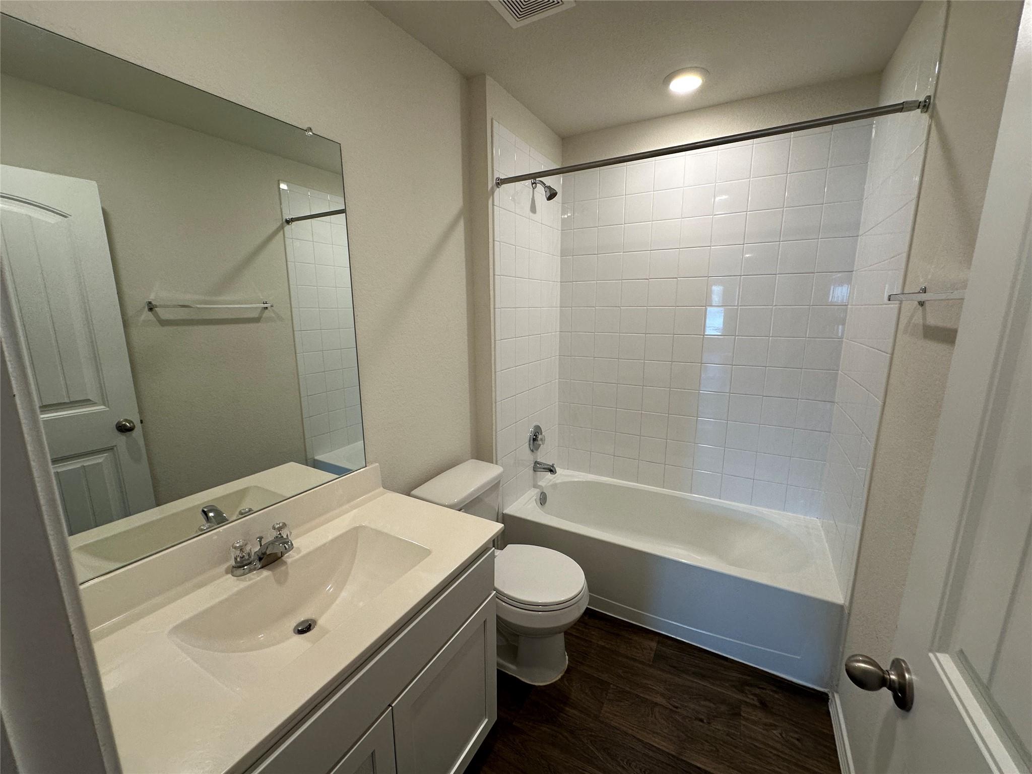 332 Harvest Creek Dr, Kyle, TX 78640