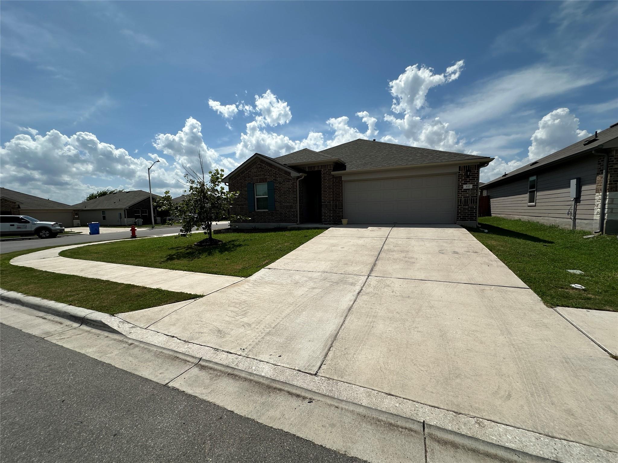 332 Harvest Creek Dr, Kyle, TX 78640